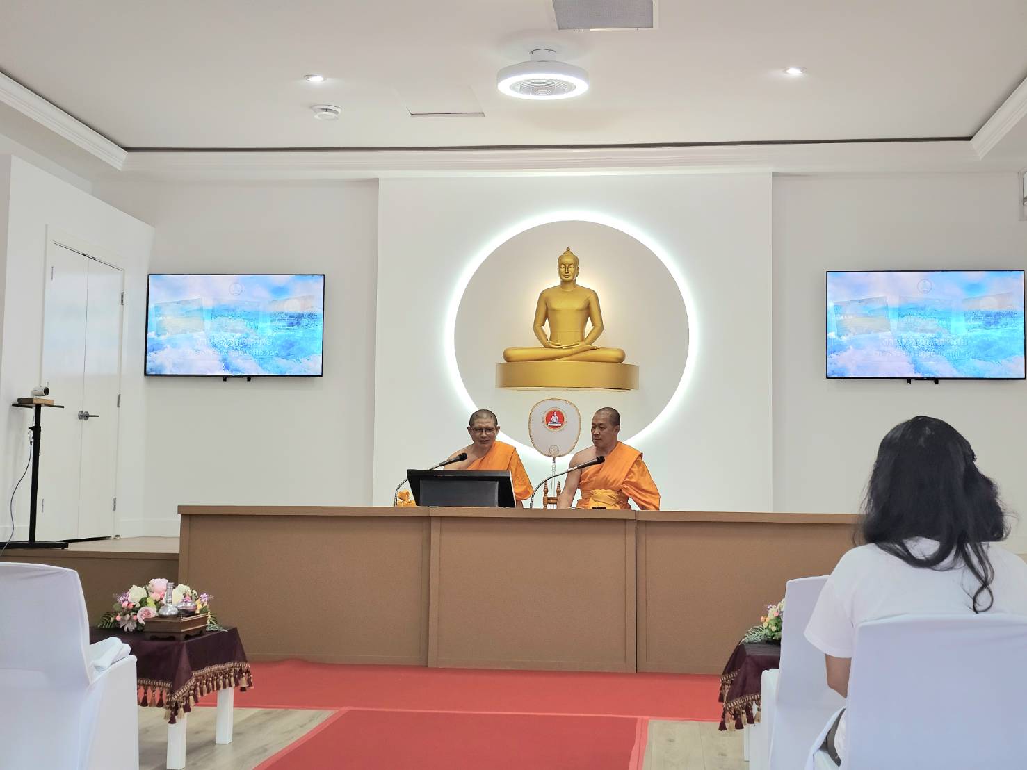 ได้รับฟังปกิณกะธรรมจากพระมงคล ทิพฺพปุญฺโญ เรื่อง ประวัติการสร้างบารมีในเพศสมณะ