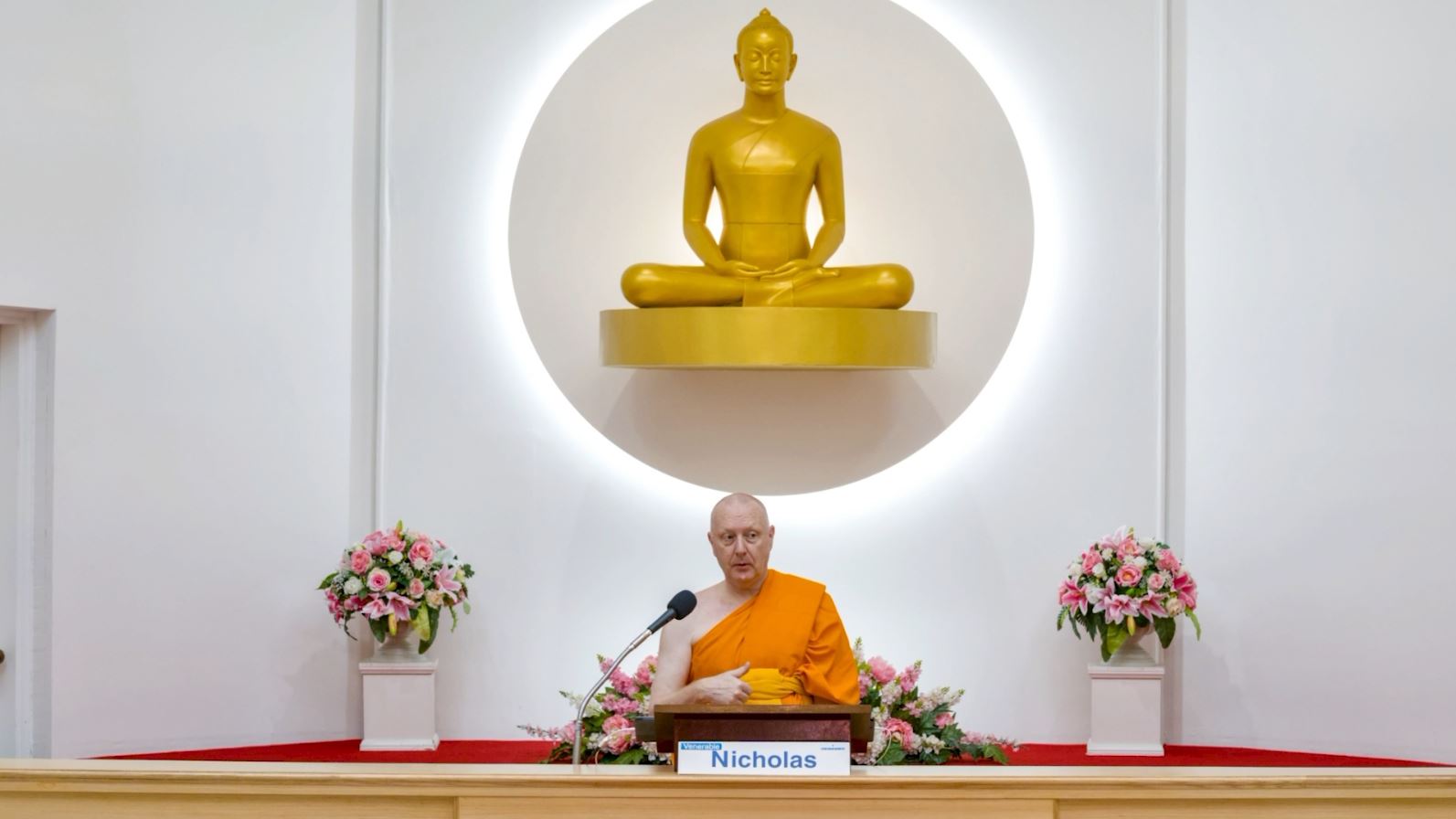 วัดพระธรรมกายแคลิฟอร์เนีย จัดกิจกรรมฝึกสมาธิให้กับชาวท้องถิ่น