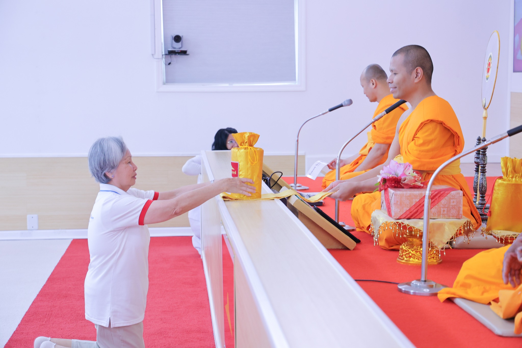 วัดพระธรรมกายจอร์เจีย จัดงานบุญวันอาทิตย์