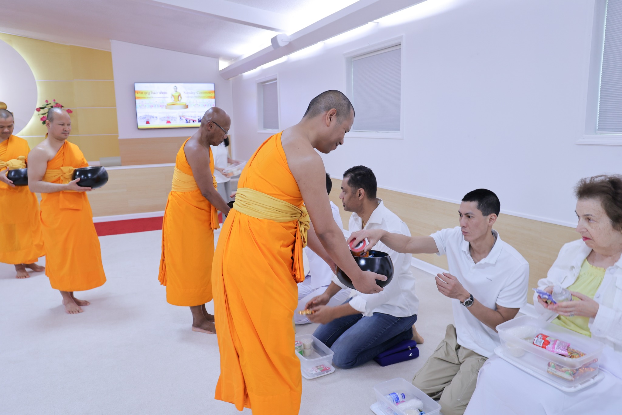 วัดพระธรรมกายจอร์เจีย จัดงานบุญวันอาทิตย์