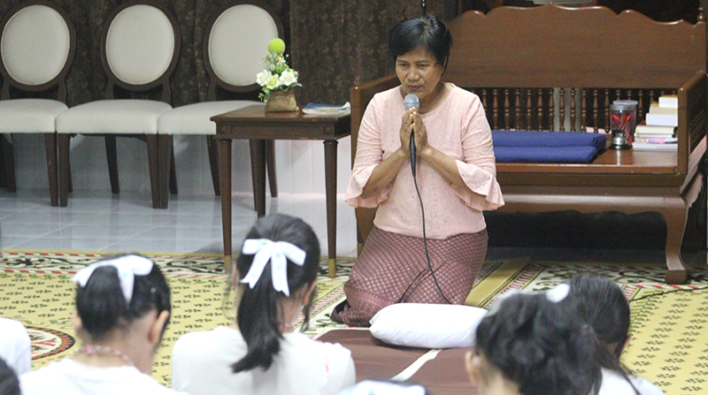 รร.นราธิวาส ร่วมกับศูนย์อบรมเยาวชนเมืองนราธิวาส จัดค่ายอบรมศีลธรรม