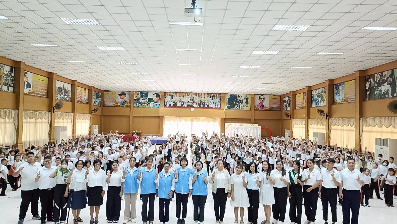 โรงเรียนวัดท่าเกวียน จัดอบรมค่ายคุณธรรมฟื้นฟูศีลธรรมโลก V-Star