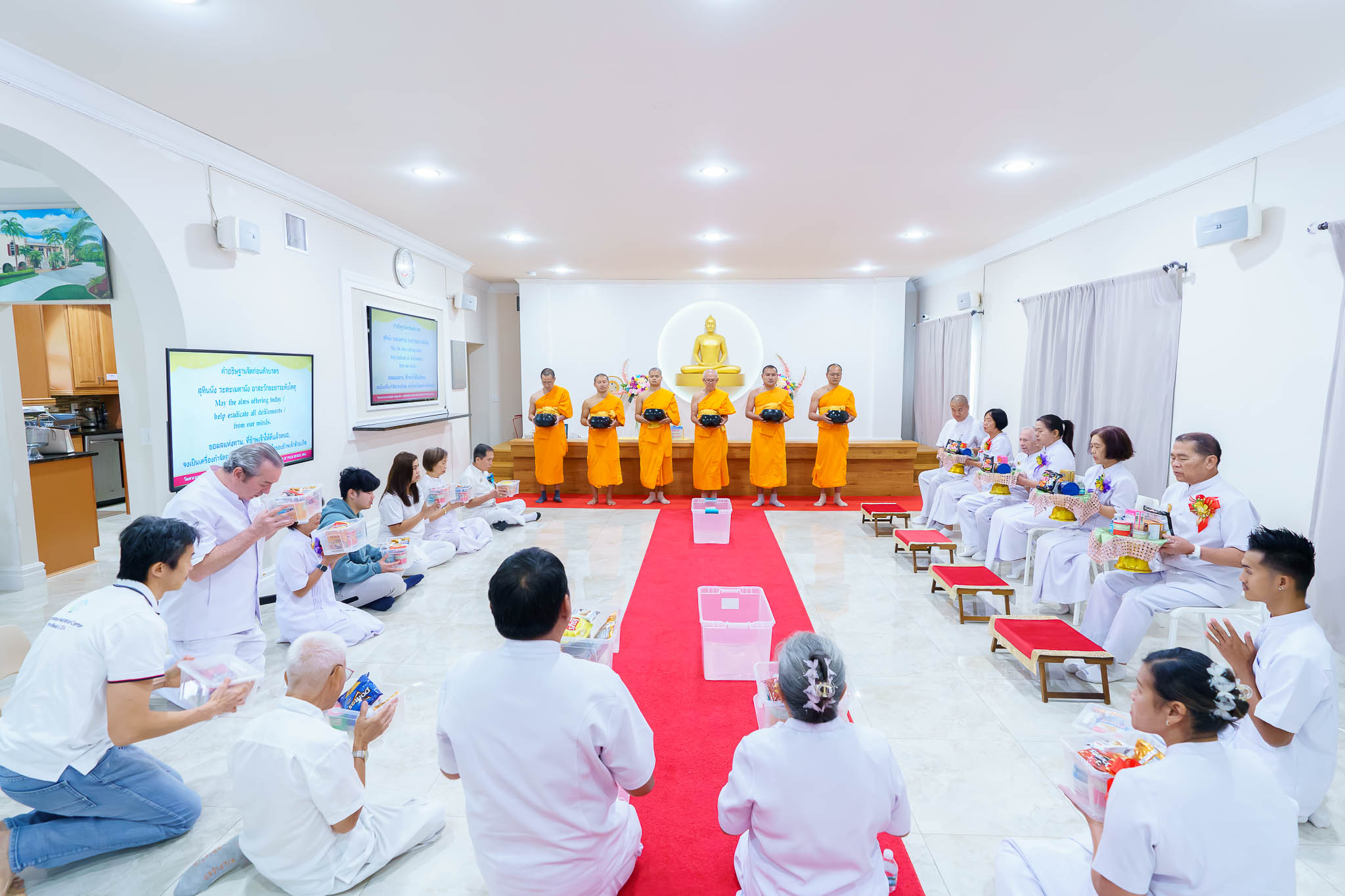 วัดพระธรรมกายปาล์มบีช จัดงานบุญวันอาทิตย์