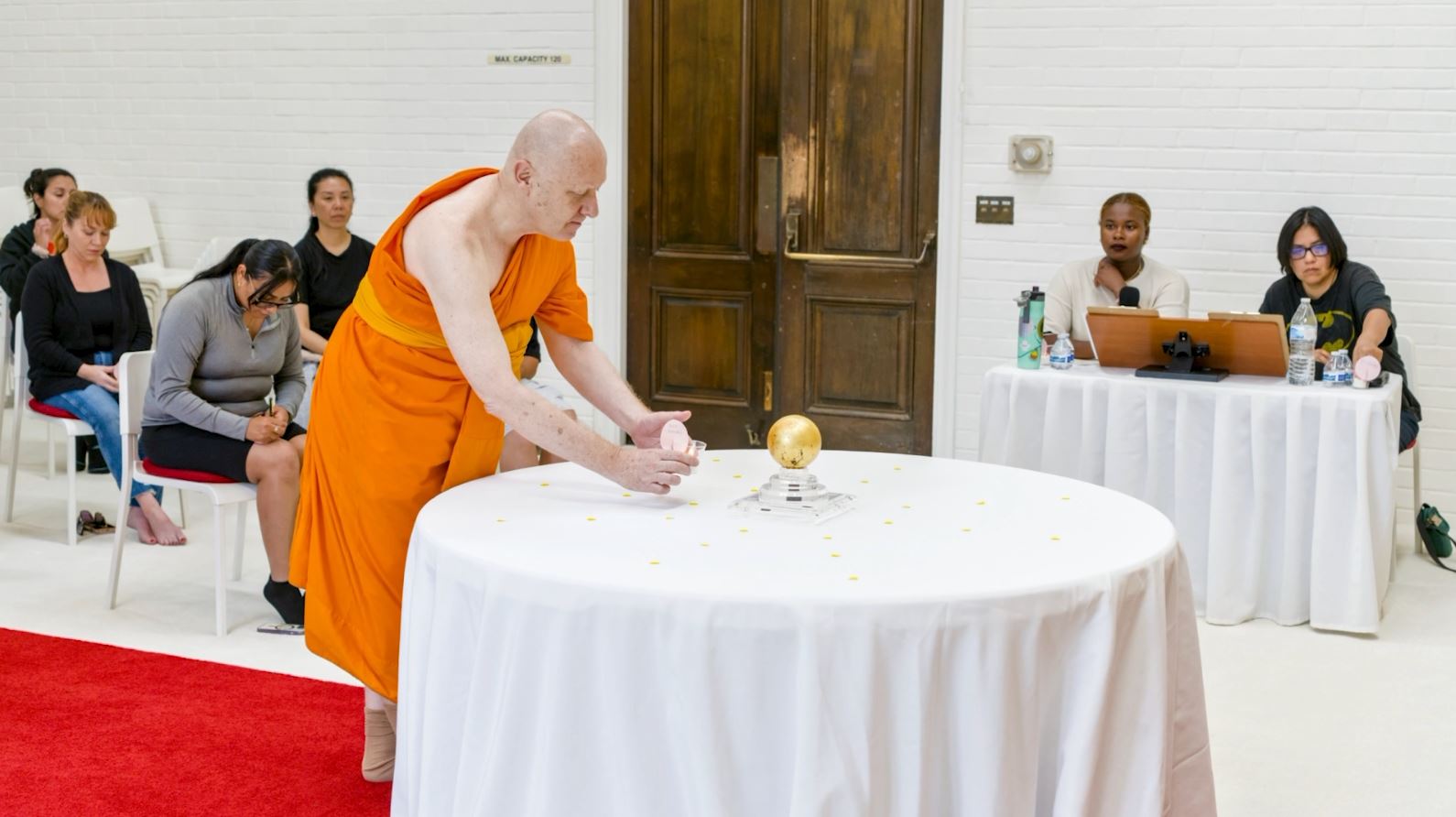 วัดพระธรรมกายแคลิฟอร์เนีย จัดกิจกรรม Full Moon Meditation