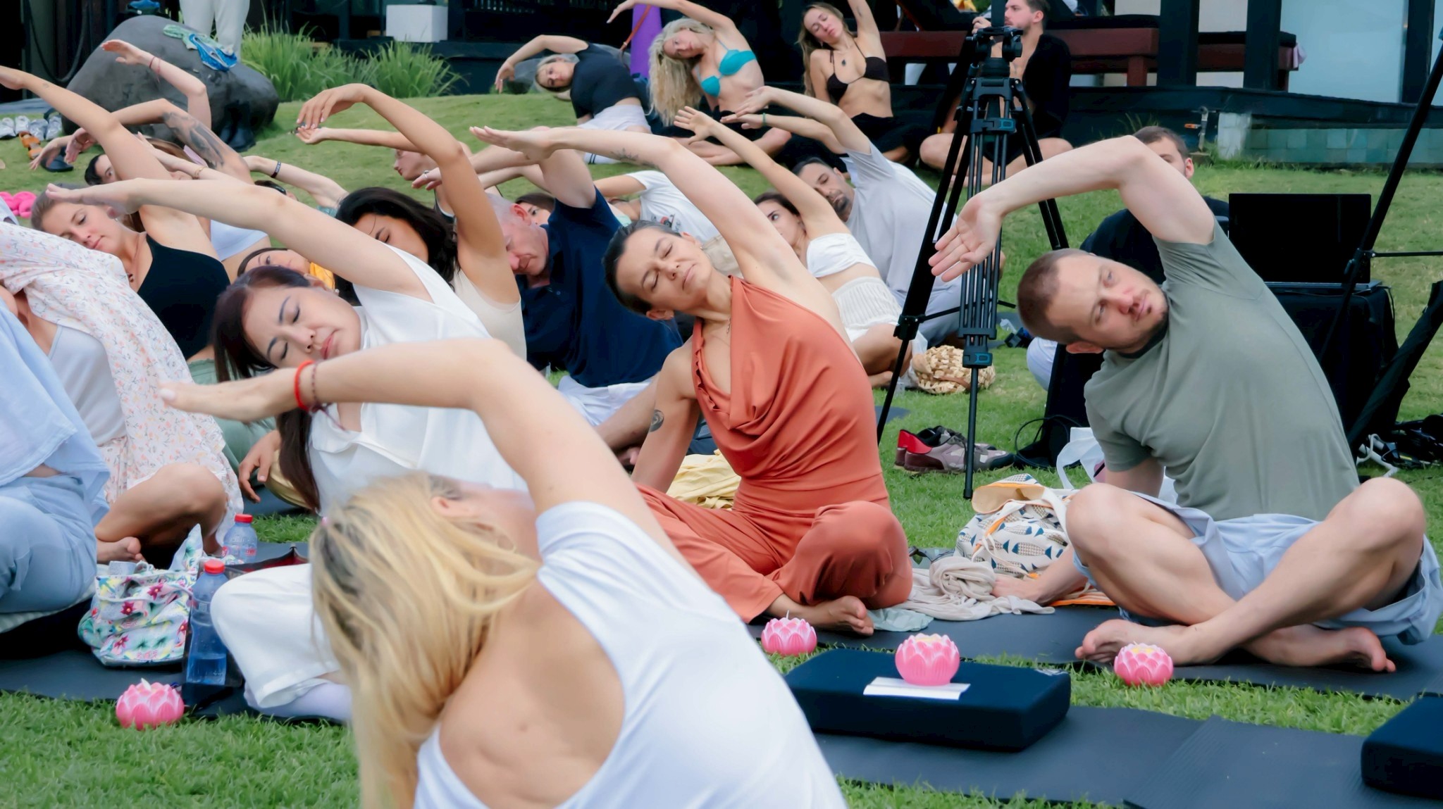 วัดพุทธบาหลี จัดปฏิบัติธรรม ณ The Istana