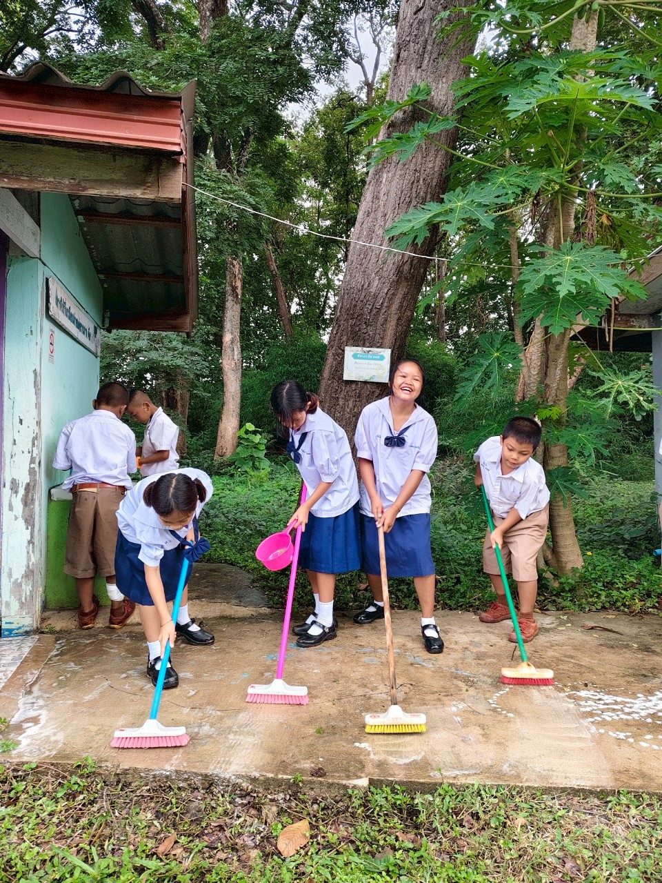 ค่ายคุณธรรม เด็กดี V-Star โรงเรียนฉันทนาวัณรถ จังหวัดหนองคาย