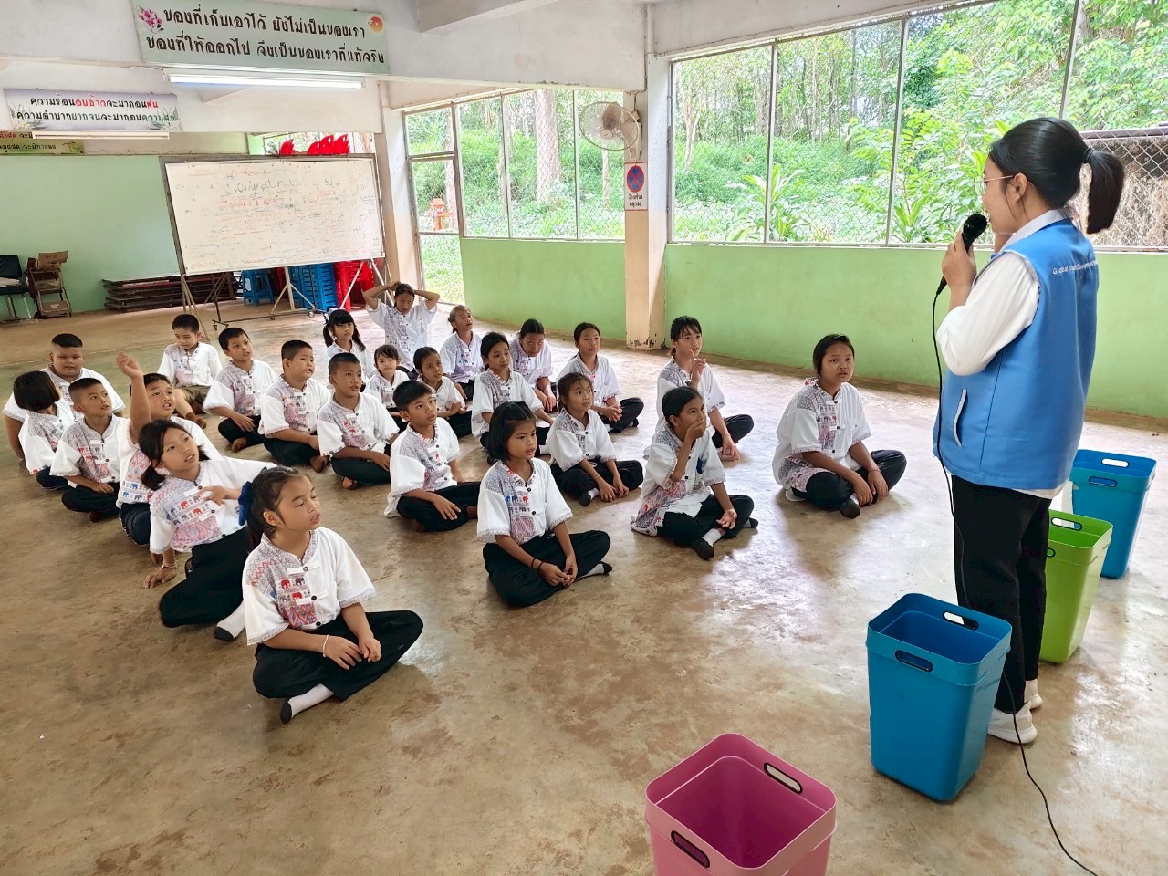 ชมรมพุทธศาสตร์สากล จัดค่ายคุณธรรม เด็กดี V-Star แก่นักเรียนโรงเรียนฉันทนาวัณรถ จ.หนองคาย