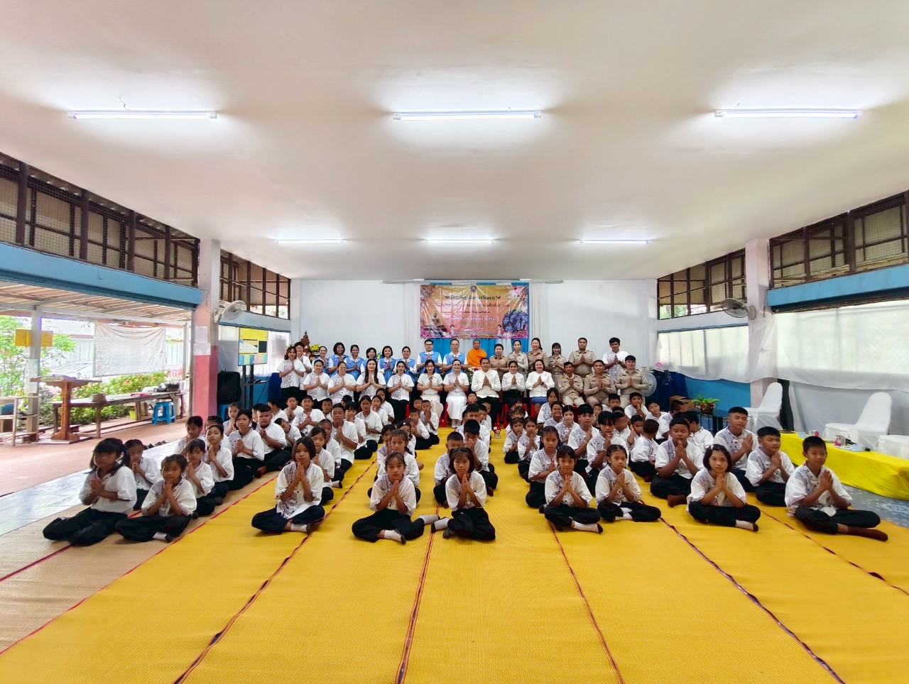 ชมรมพุทธศาสตร์สากล จัดค่ายคุณธรรม เด็กดี V-Star แก่นักเรียนโรงเรียนฉันทนาวัณรถ จ.หนองคาย