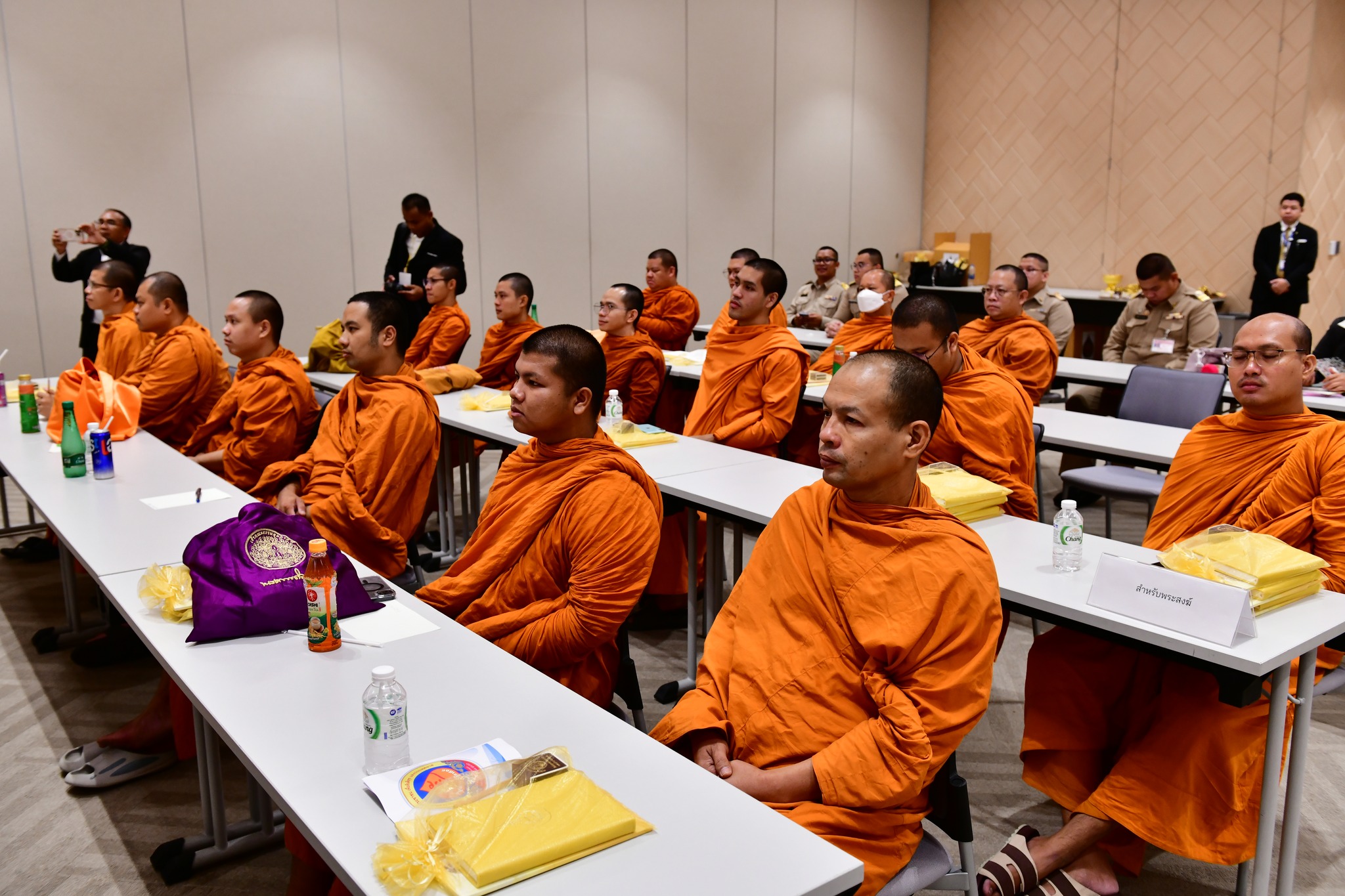 งานแถลงข่าวโครงการสืบสานงานพ่อ ต่อยอดทุนเล่าเรียนหลวงสำหรับพระสงฆ์ไทย