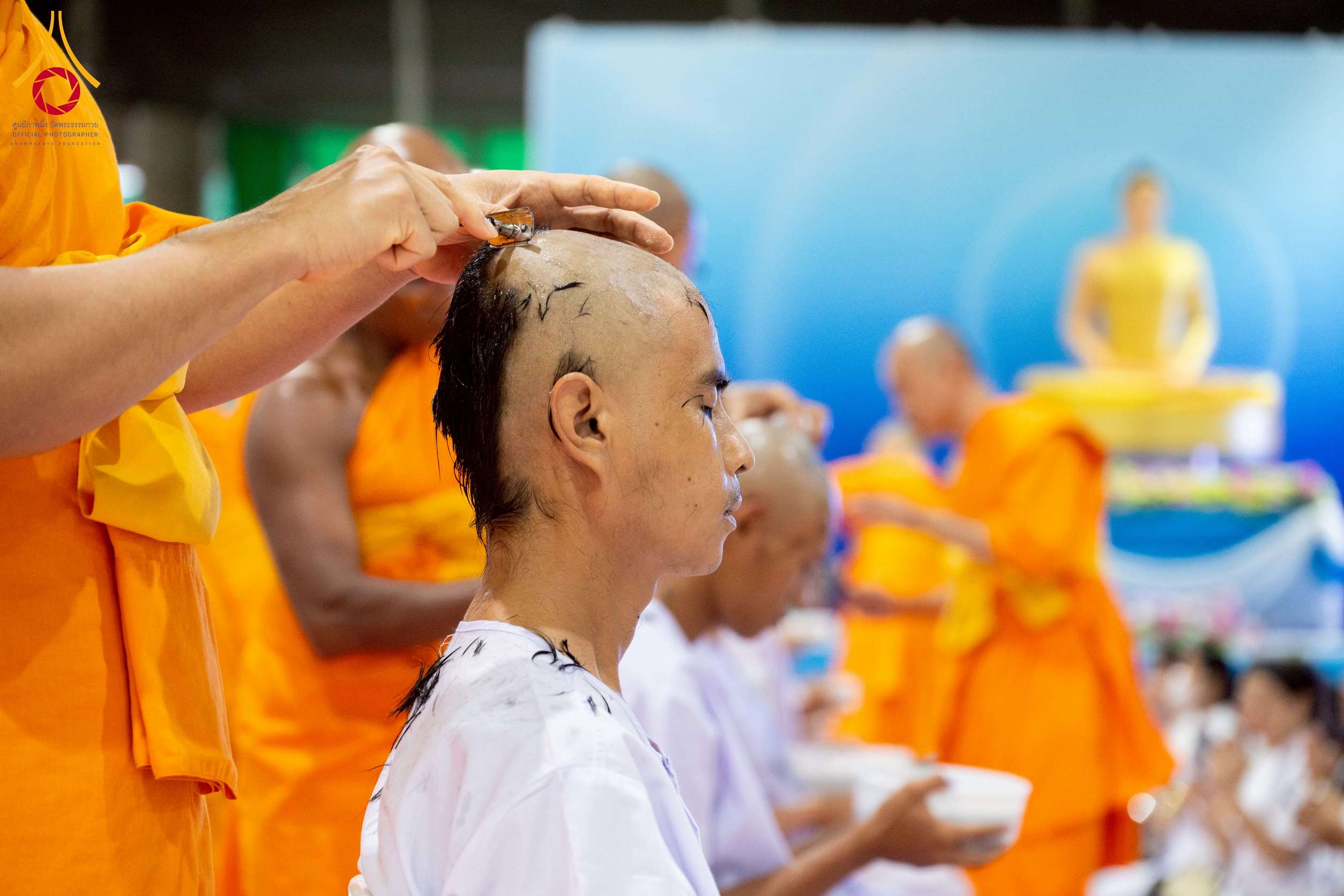 พิธีตัดปอยผมและปลงผมนาคธรรมทายาท รุ่นเข้าพรรษา ประจำปี 2568