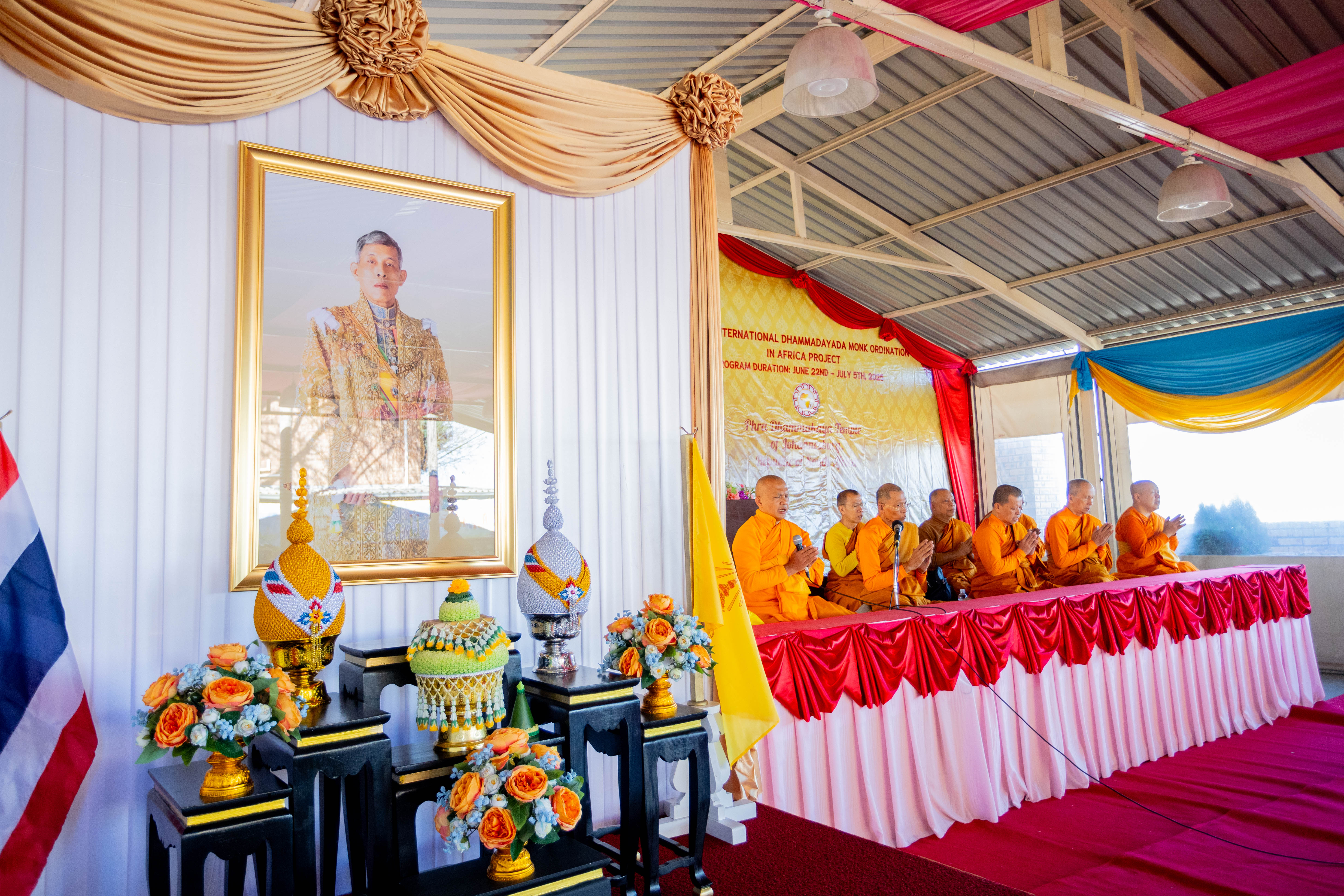 วัดพระธรรมกายโจฮันเนสเบิร์ก จัดบวชนานาชาติ 8 ประเทศจาก 3 ทวีป