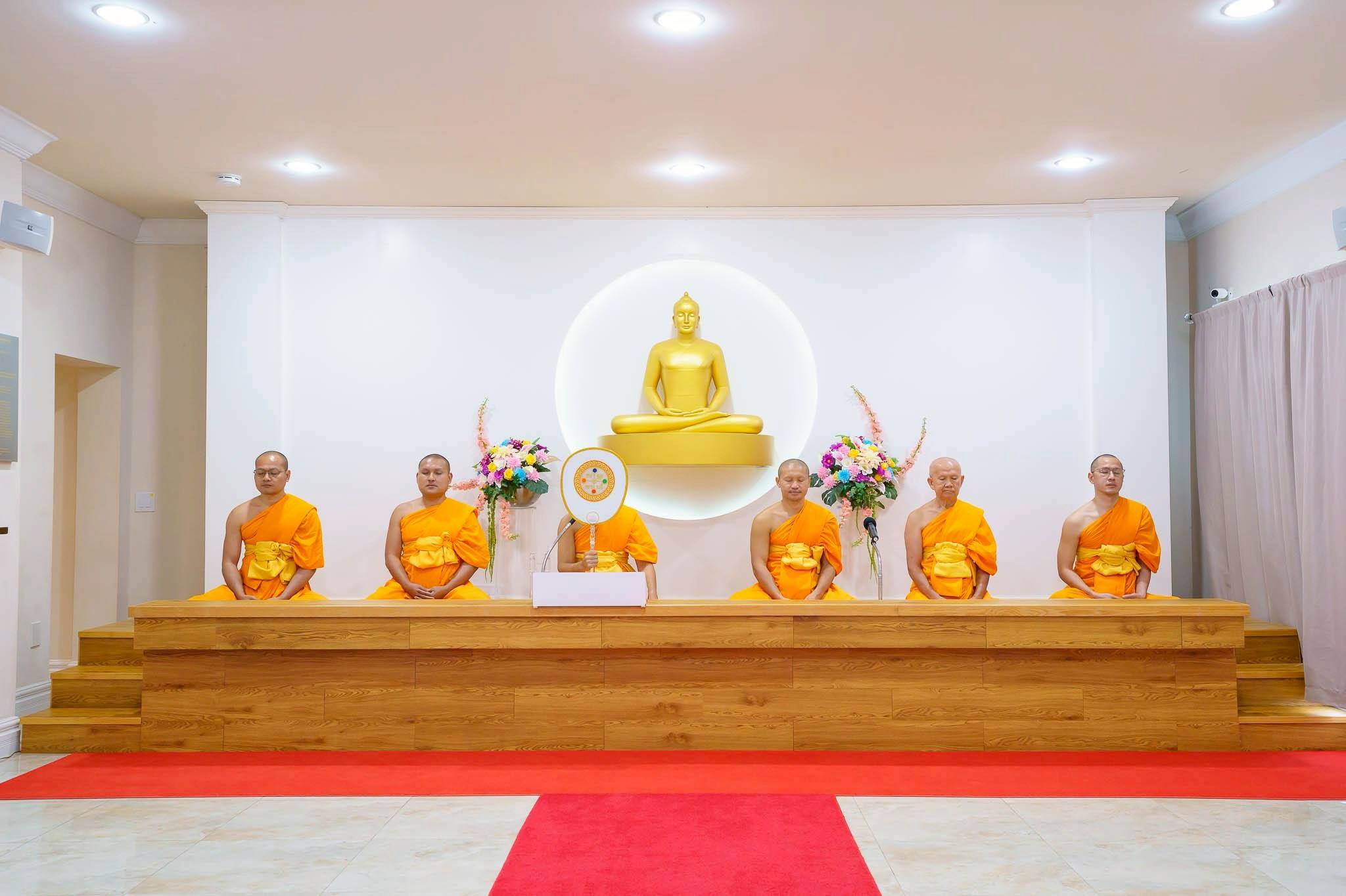 วัดพระธรรมกายปาล์มบีช จัดพิธีถวายกองบุญการศึกษา