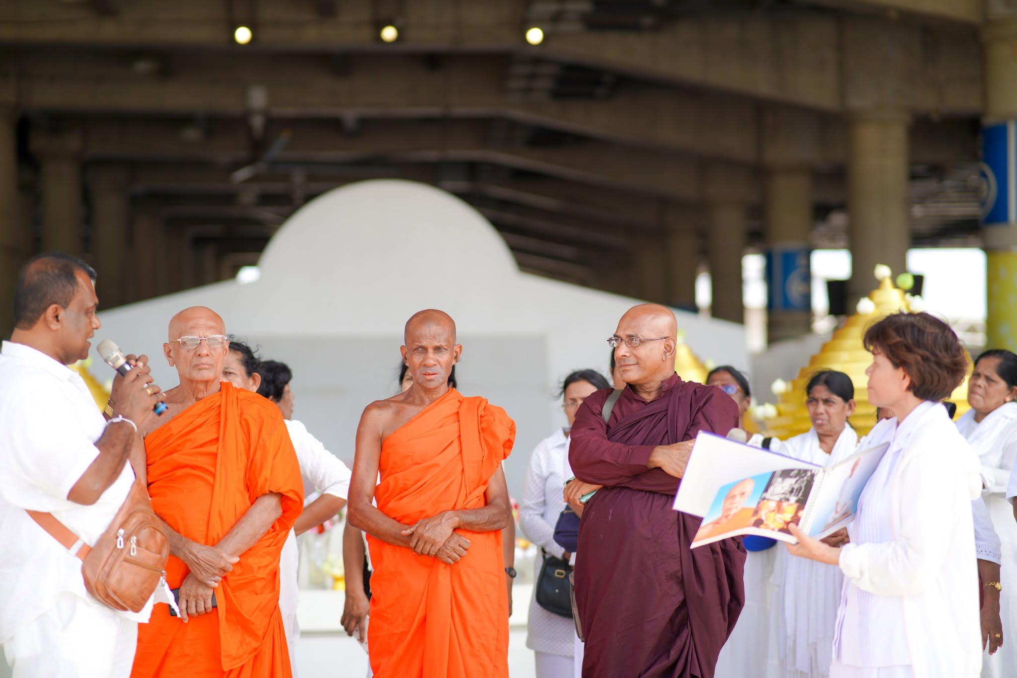 คณะจากประเทศศรีลังกา เดินทางมาเยี่ยมชมวัดพระธรรมกาย