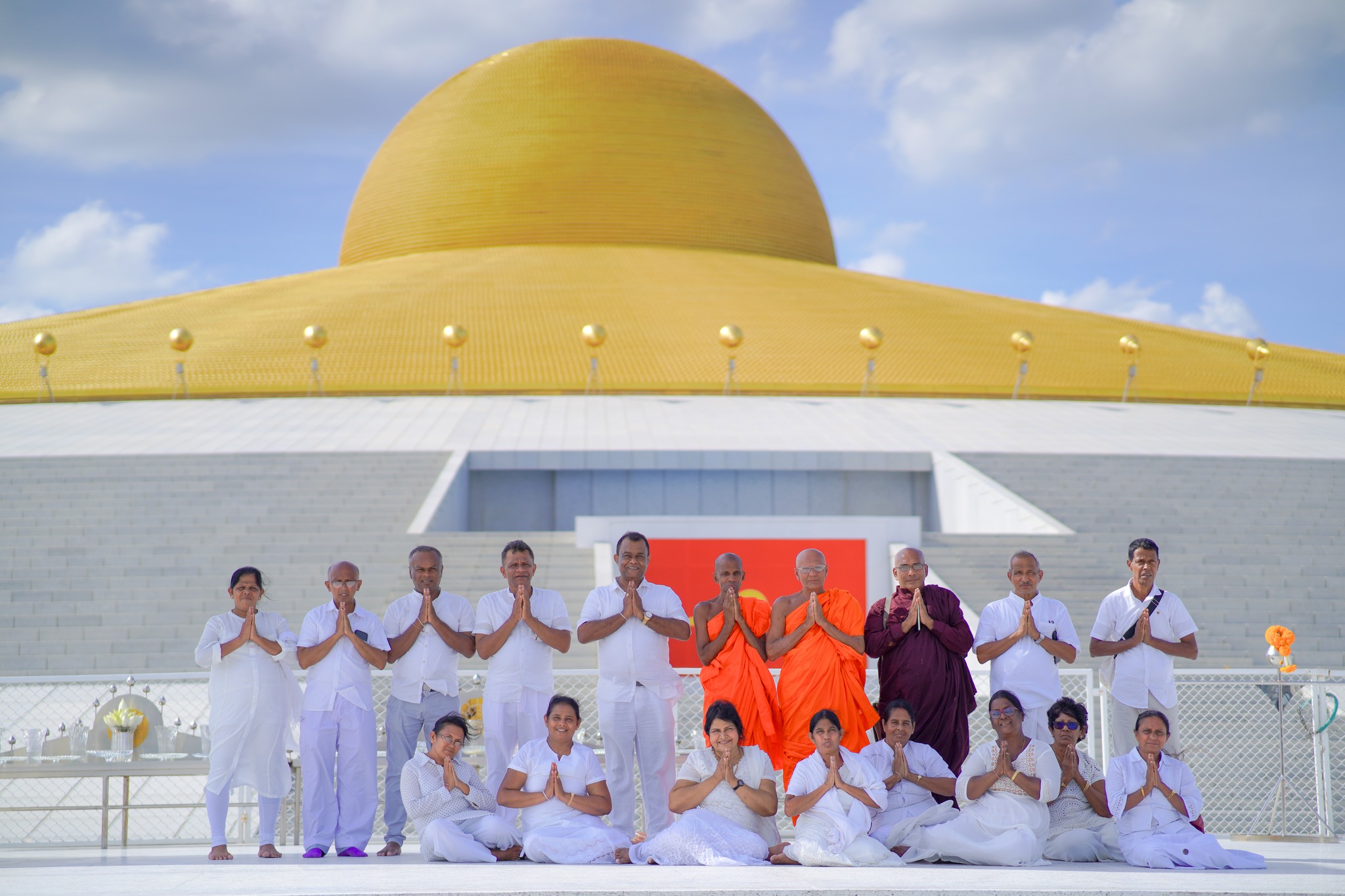 คณะจากประเทศศรีลังกา เดินทางมาเยี่ยมชมวัดพระธรรมกาย
