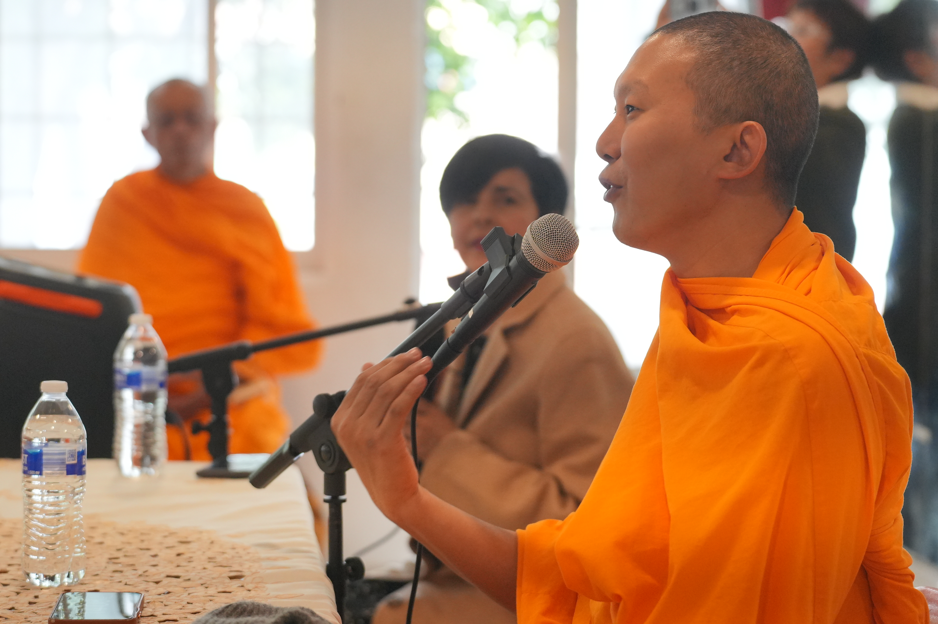 วัดพระธรรมกายเม็กซิโก จัดคลาสปฏิบัติธรรมให้ชาวท้องถิ่น