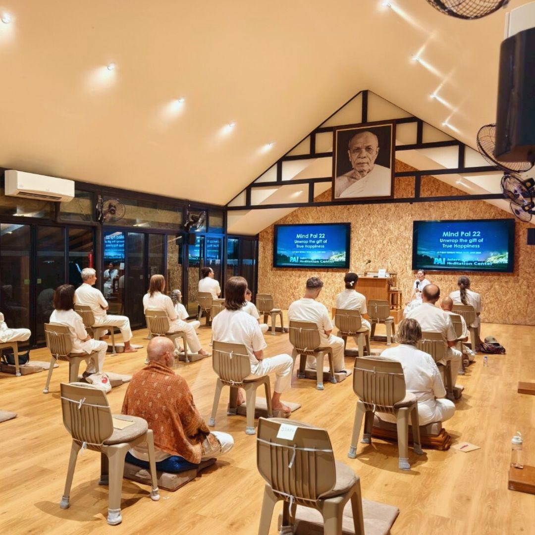 ศูนย์ปฏิบัติธรรมนานาชาติปาย จัดปฏิบัติธรรมให้กับชาวต่างชาติ