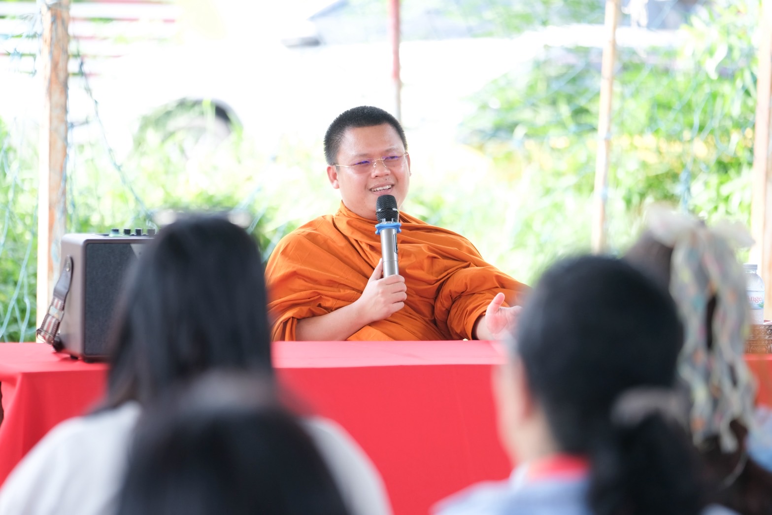 อำเภอคลองหลวง ร่วมกับ คณะสงฆ์อำเภอคลองหลวง น้อมนำหลักธรรมพระราชทาน ธรรมนาวา “วัง” สู่เครือข่าย “บวร” 