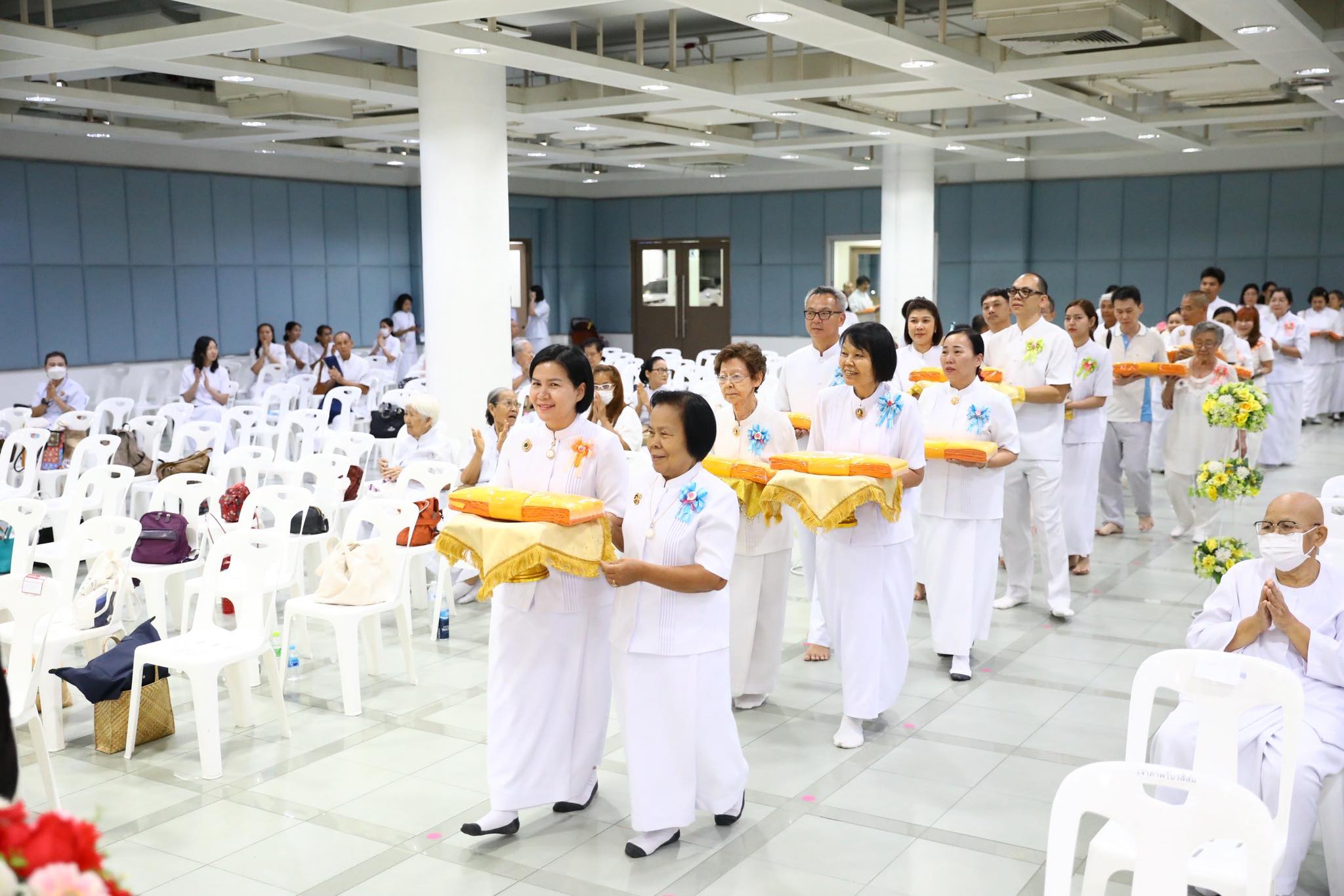 วัดพุทธบาหลี จัดพิธีทอดผ้าป่าเพื่องานเผยแผ่พระพุทธศาสนาวิชชาธรรมกาย