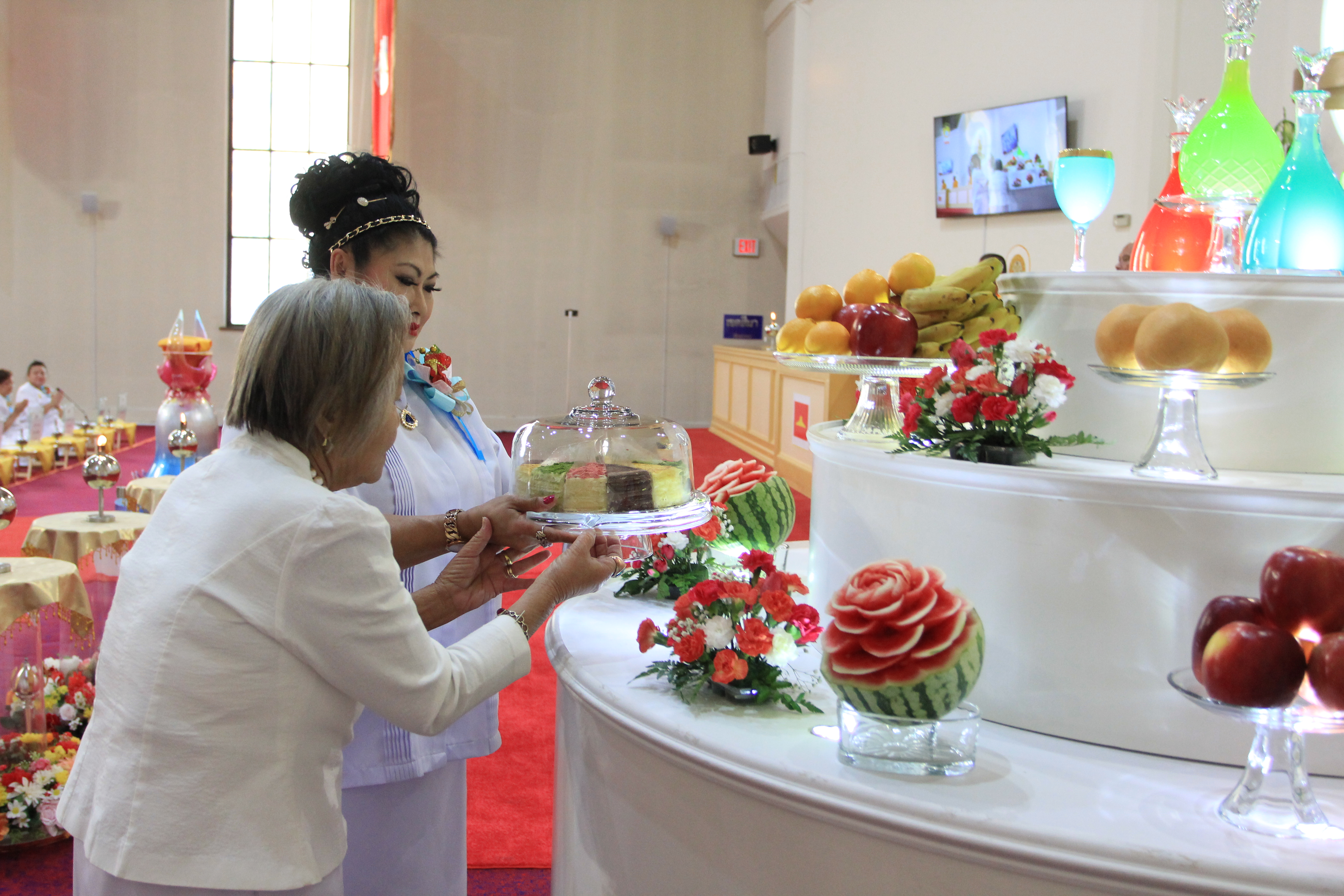 วัดพระธรรมกายออเรกอน จัดงานบุญบูชาข้าวพระ