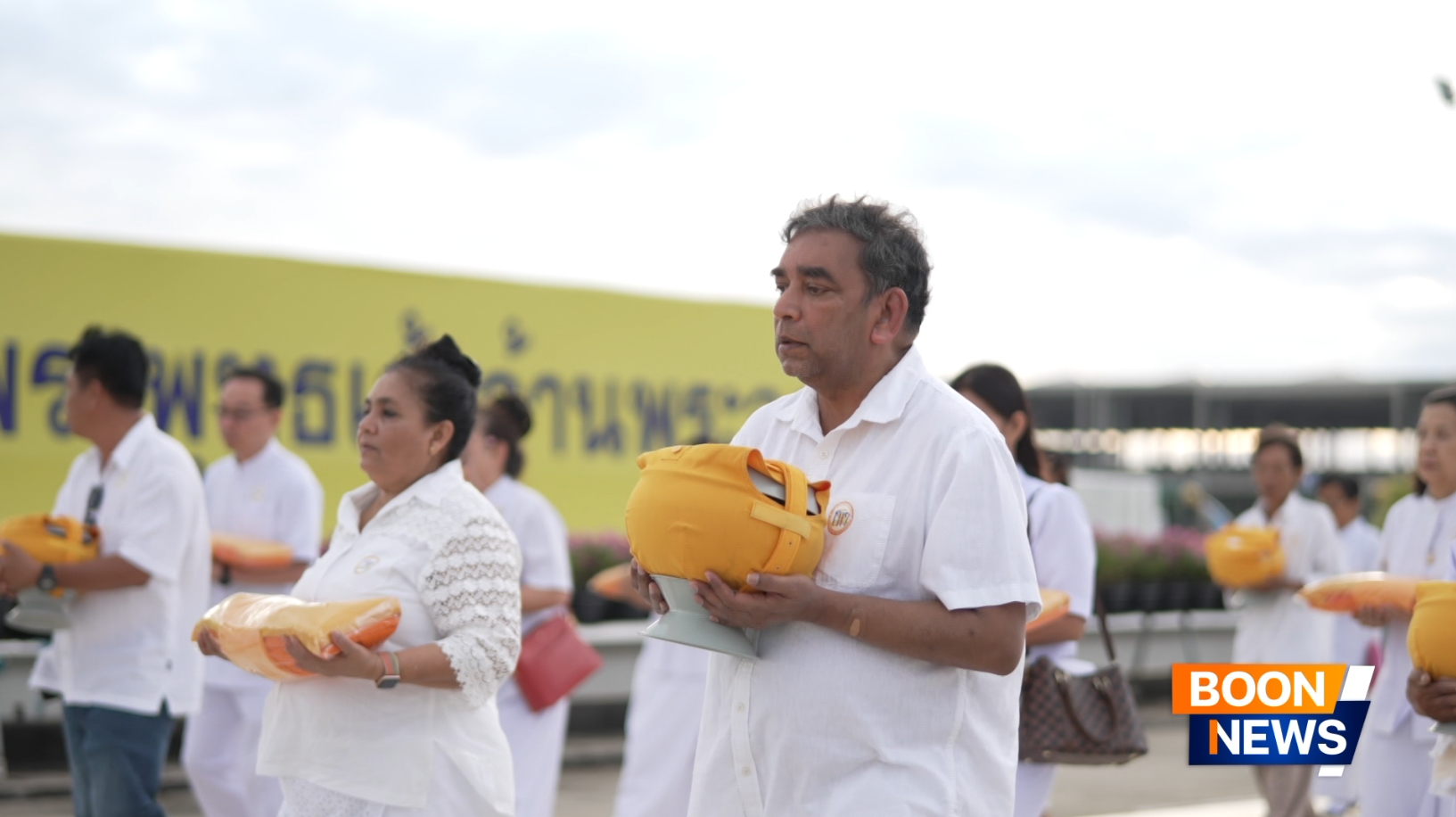 วัดพระธรรมกาย จัดพิธีบรรพชาและอุปสมบทรุ่นเข้าพรรษา,โครงการบวชพระนานาชาติ AECและ WAB รุ่นที่ 9