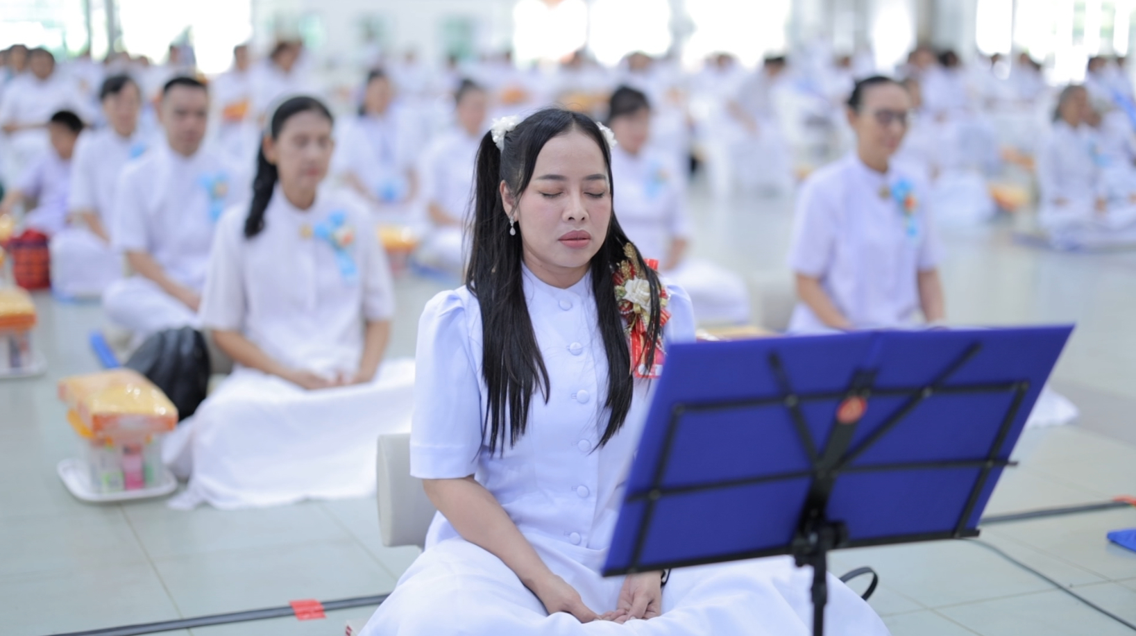 ทุกท่านได้น้อมจิตเข้าสู่สมาธิผ่านไฟล์นำนั่งสมาธิของหลวงพ่อธัมมชโย