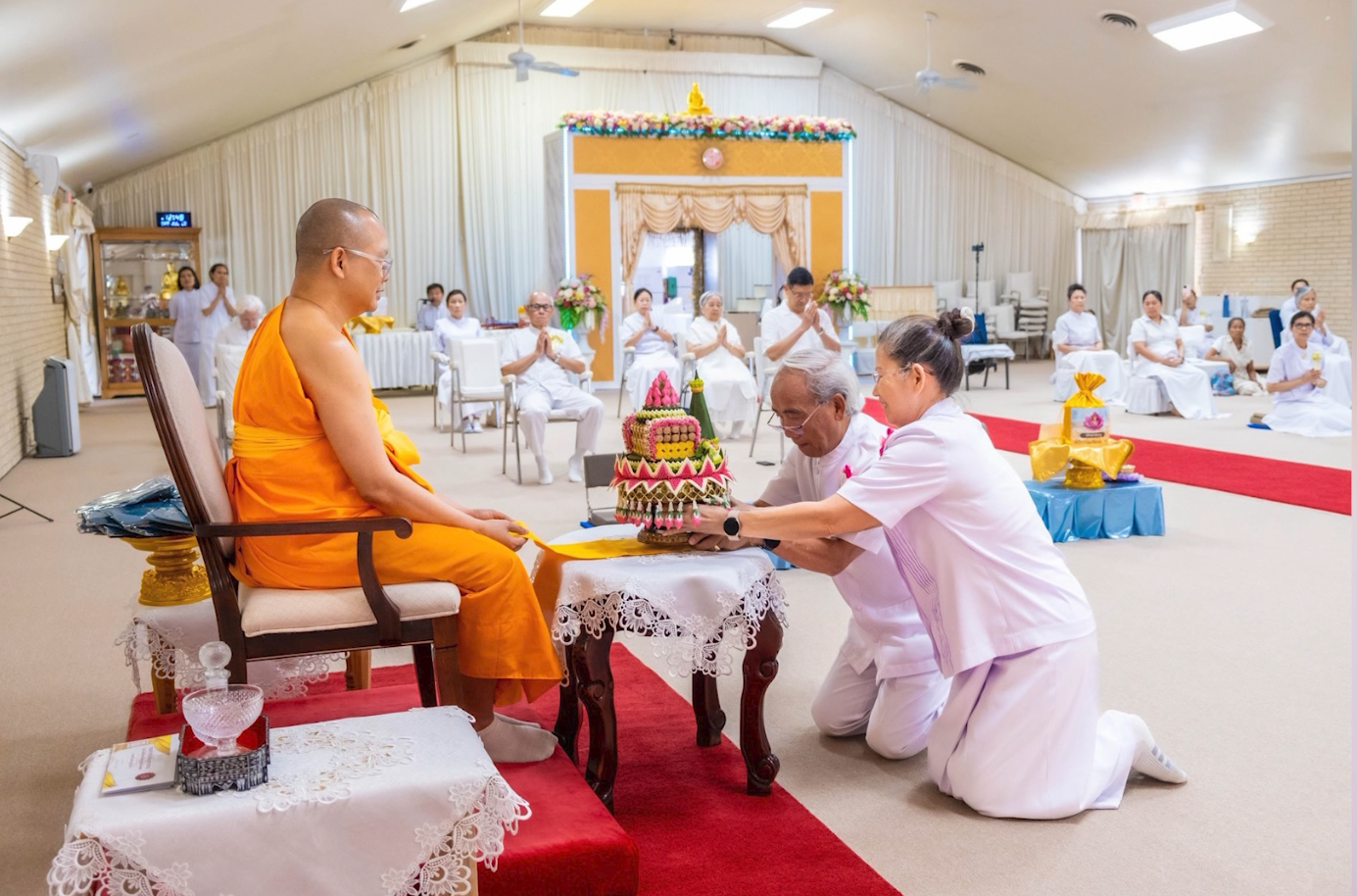 วัดพระธรรมกายเท็กซัส จัดงานบุญเนื่องในเทศกาลเข้าพรรษา