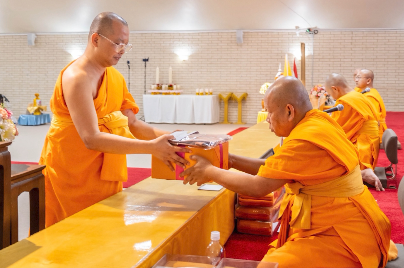วัดพระธรรมกายเท็กซัส จัดงานบุญเนื่องในเทศกาลเข้าพรรษา