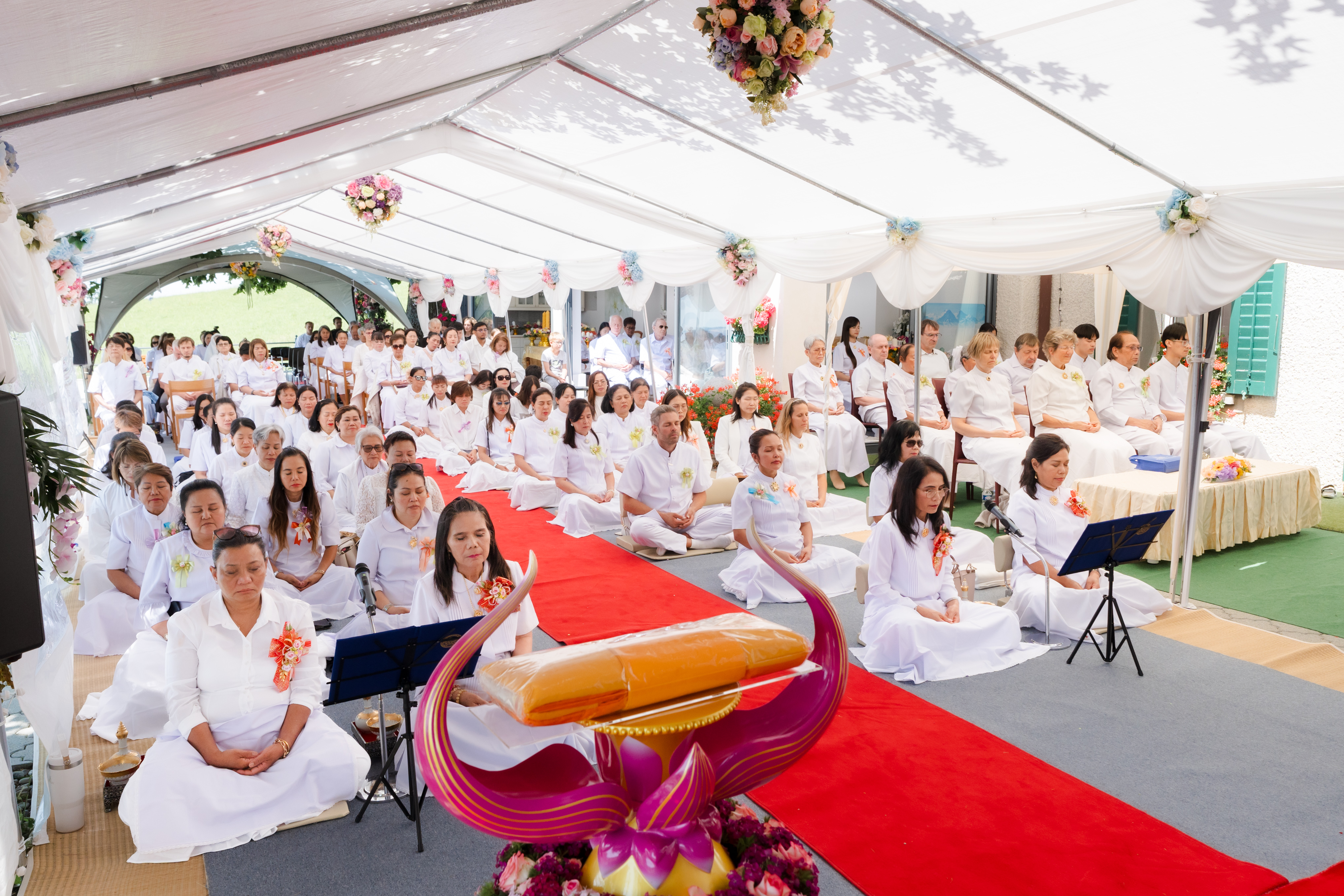 ปฏิบัติธรรม กลั่นใจให้ใสสะอาดเพื่อเป็นภาชนะรองรับบุญใหญ่