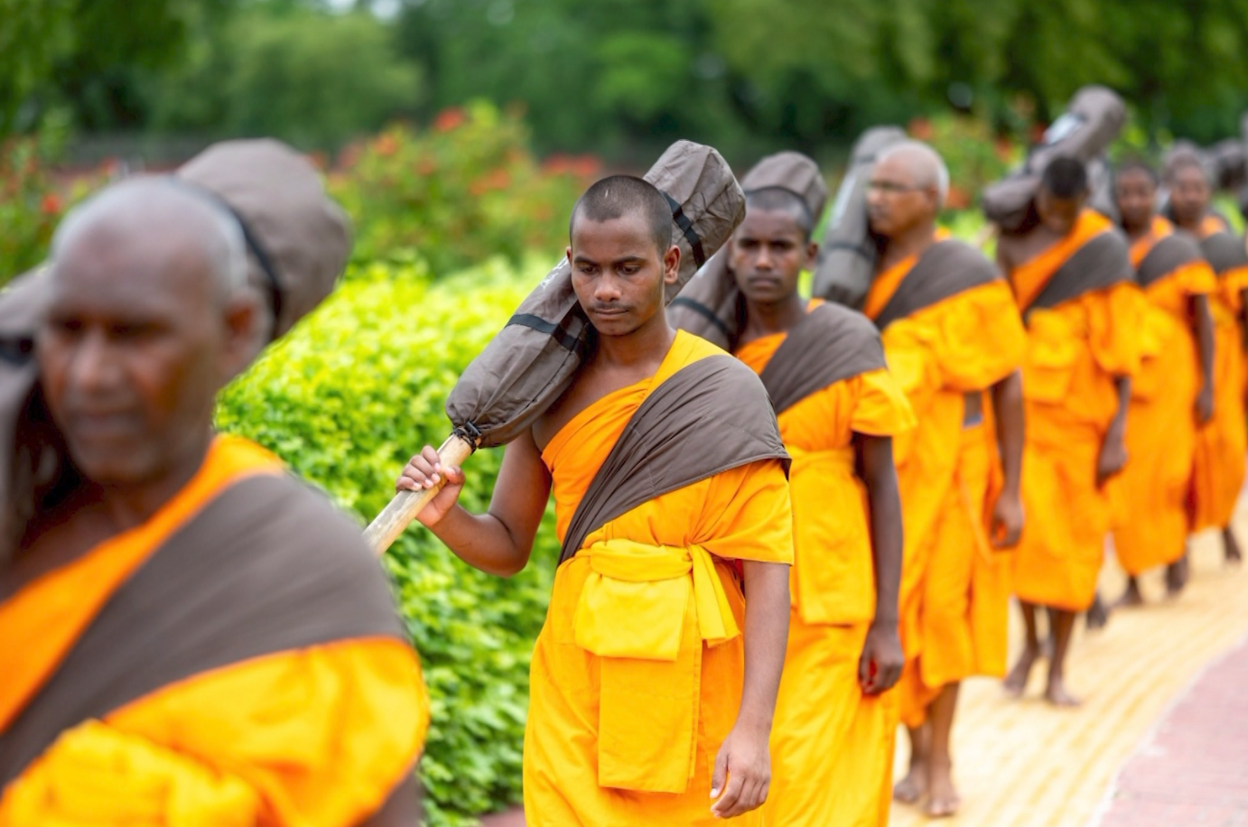 สามเณรชาวอินเดีย ธรรมยาตรารอบป่าอิสิปตนมฤคทายวัน