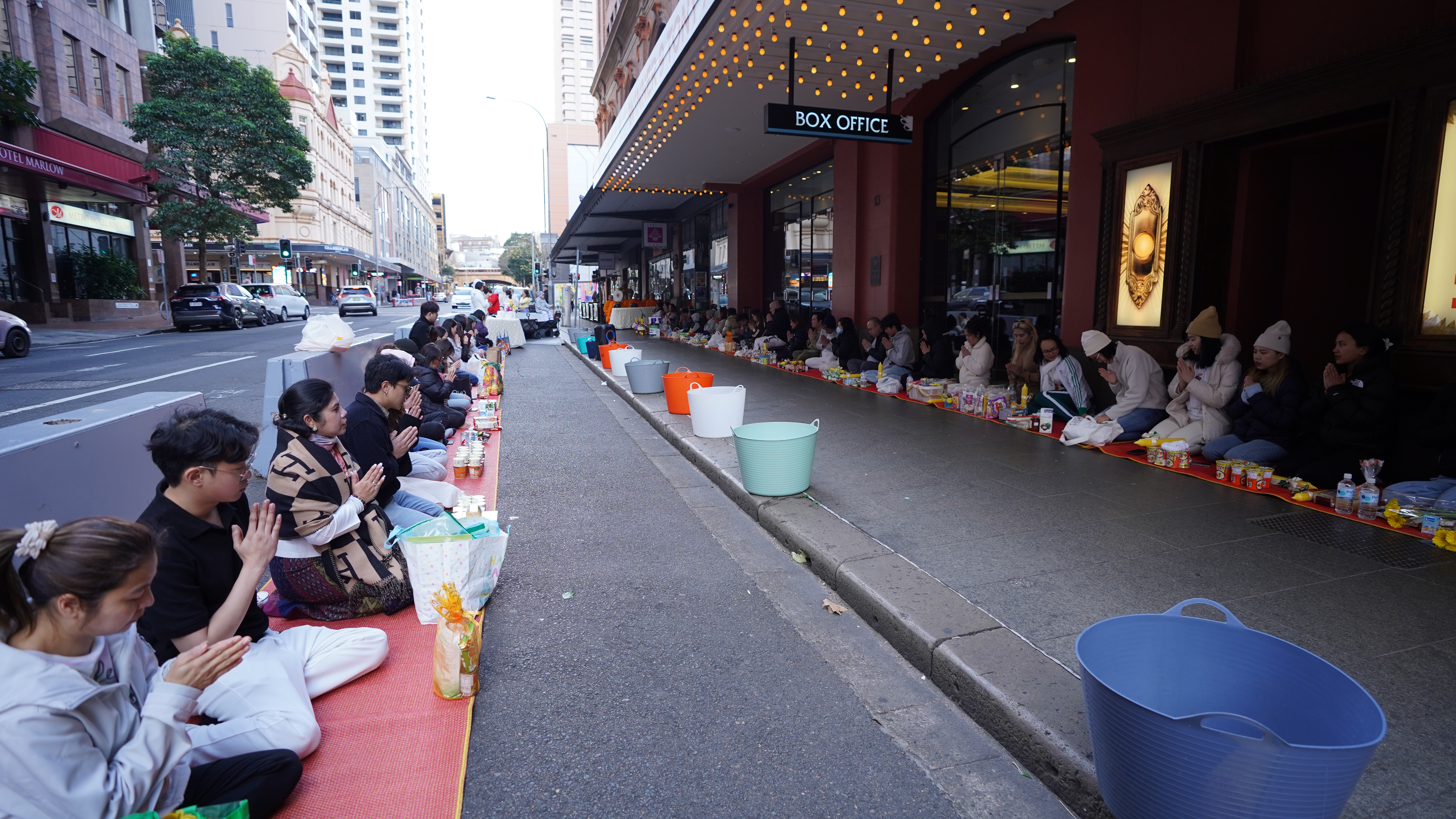 วัดพระธรรมกายนครซิดนีย์ จัดพิธีถวายเทียนพรรษา