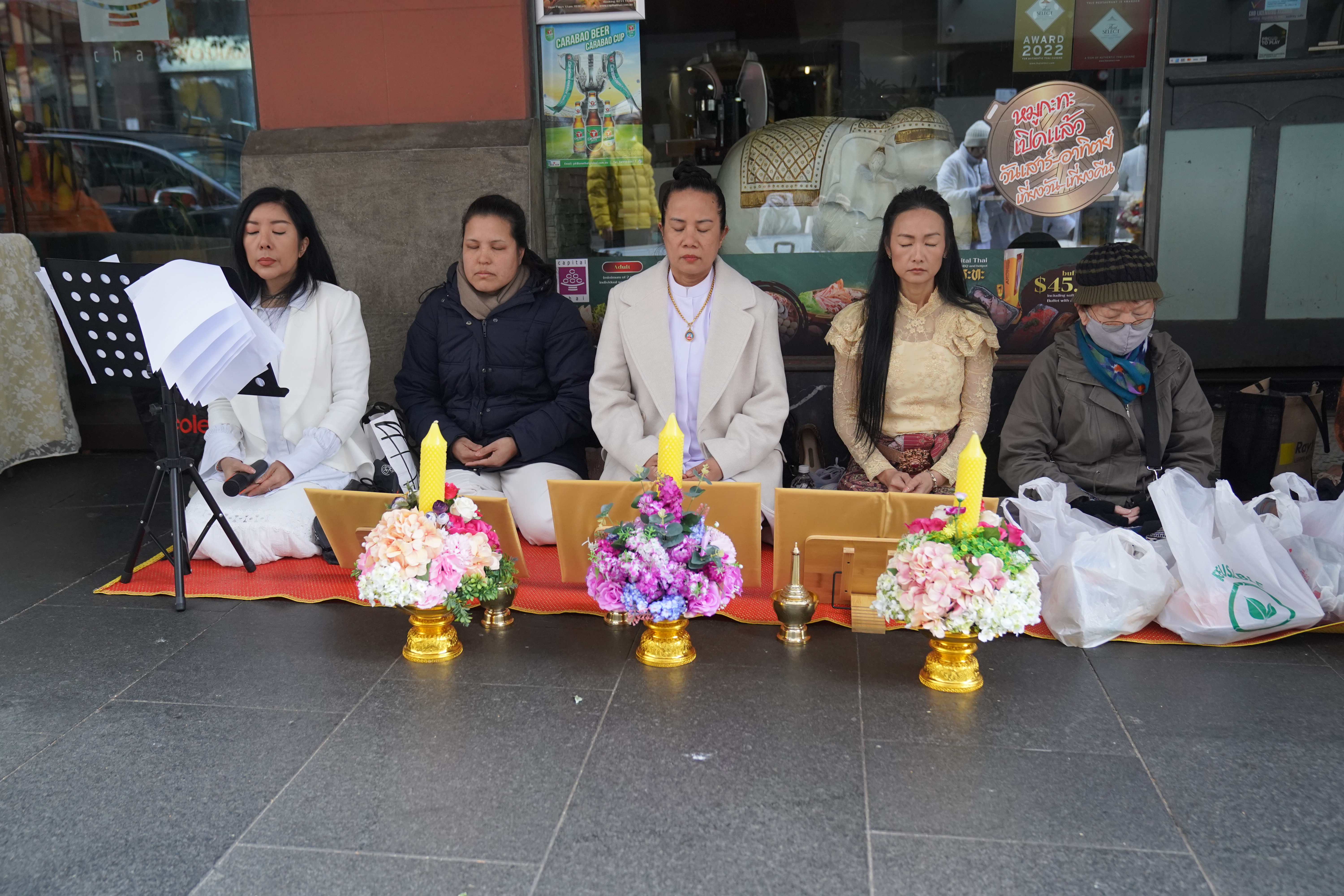 วัดพระธรรมกายนครซิดนีย์ จัดพิธีถวายเทียนพรรษา
