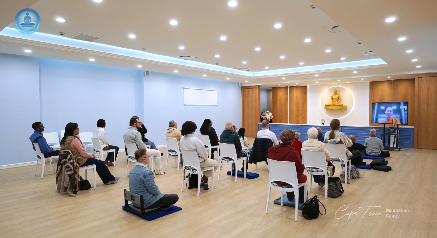 พระธนพนธ์ โชติญาโณ เทศน์สอนในหัวข้อ ความสำคัญของความสม่ำเสมอ เป็น 1 ใน 4 ส อันเป็นหลักสำคัญในการนั่งสมาธิ ที่ประกอบไปด้วย สติ สบาย สังเกต สม่ำเสมอ