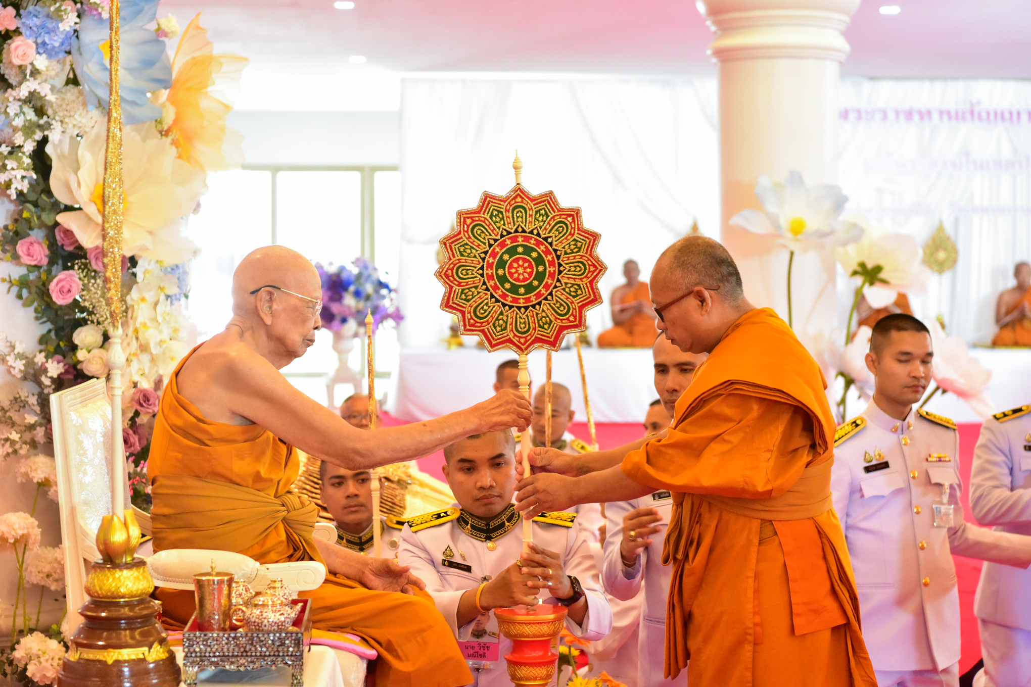 พิธีพระราชทานสัญญาบัตร พัดยศและผ้าไตรคณะสงฆ์หนใต้