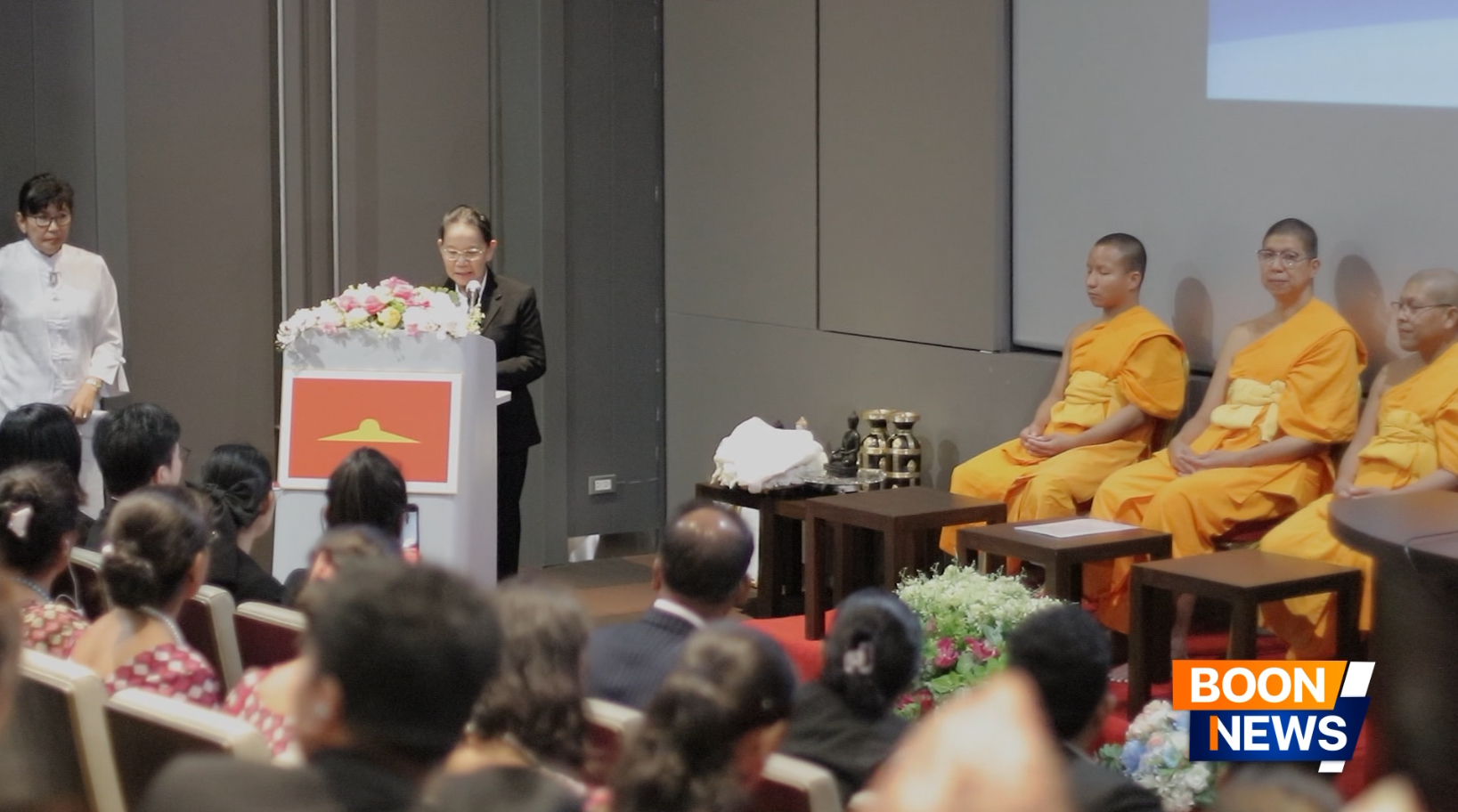 นางทุเรียน ปุ่นพิทักษ์ รองนายกองค์การบริหารส่วนตำบลคลองสาม แสดงเจตจำนงที่จะส่งเสริมความร่วมมือด้านการศึกษาและศีลธรรมระหว่างสองประเทศ