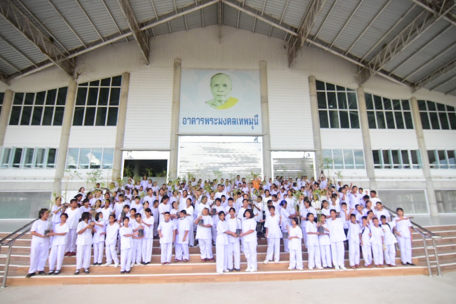 โครงการค่ายปฏิบัติธรรมเฉลิมพระเกียรติ ต้านยาเสพติดในสถานศึกษา ณ ณธุดงคสถานนครสวรรค์