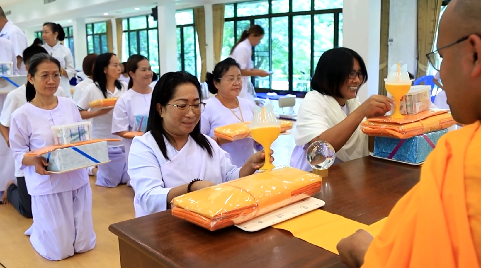 ชมรมพุทธศาสตร์สากล จัดโครงการปฏิบัติธรรมครูฟื้นฟูศีลธรรมโลก