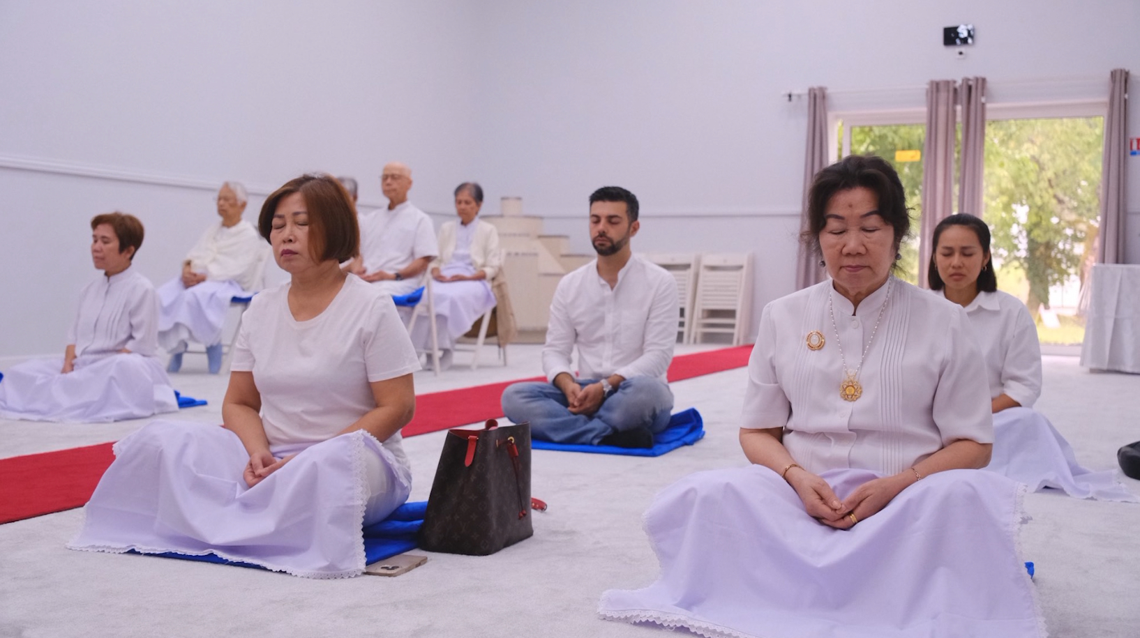 วัดพระธรรมกายบอร์คโด จัดปฏิบัติธรรมวันอาทิตย์