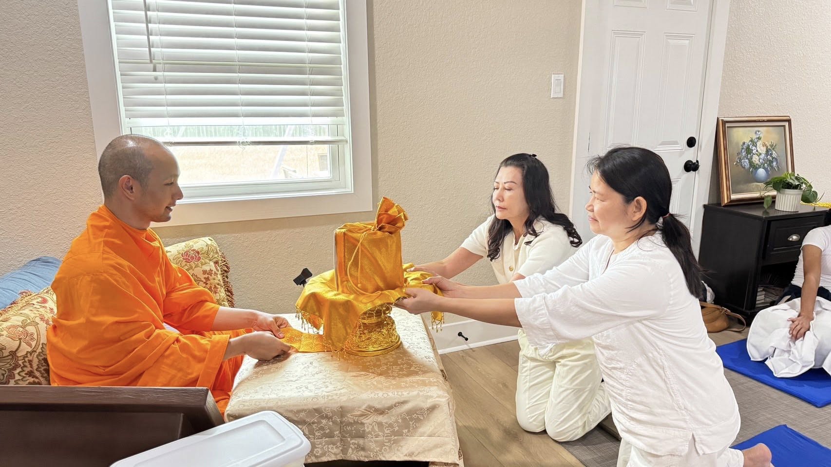 วัดพระธรรมกายเท็กซัส จัดปฏิบัติธรรมบ้านกัลยาณมิตร ณ เมืองฮิวสตัน