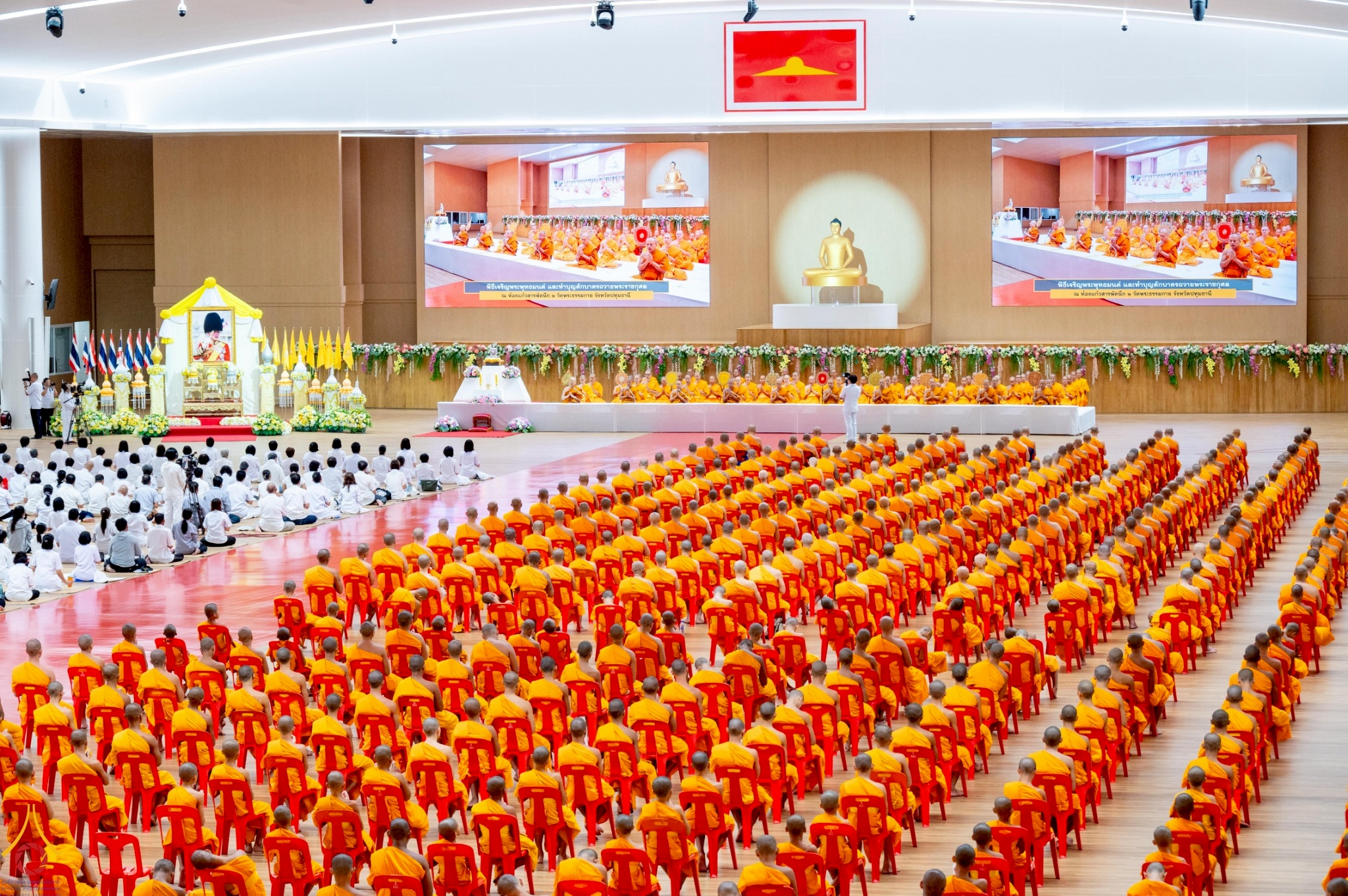 คณะสงฆ์และพสกนิกร อ.คลองหลวง จัดกิจกรรมเฉลิมพระเกียรติพระบาทสมเด็จพระเจ้าอยู่หัว