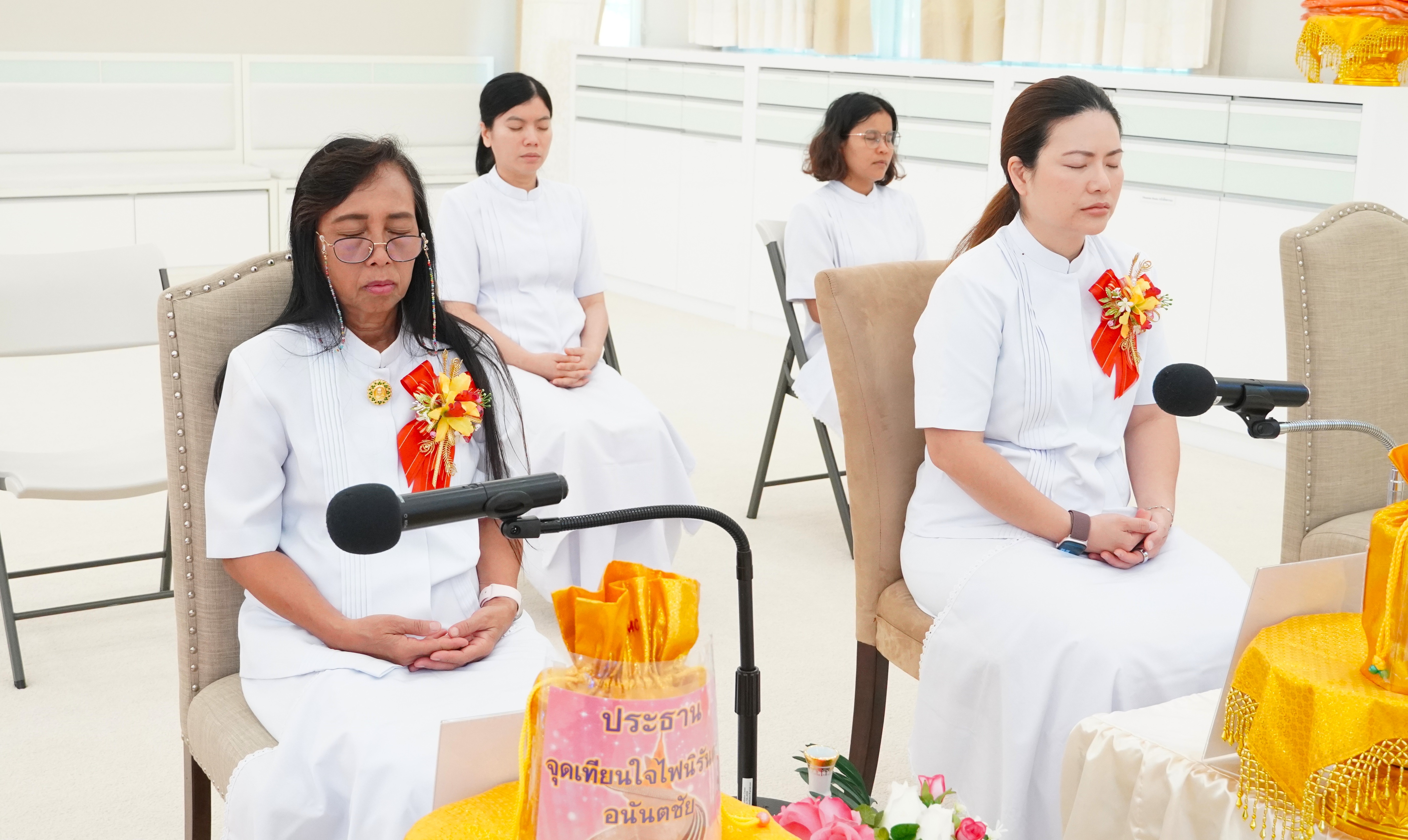 วัดพระธรรมกายฟลอริดา จัดพิธีจุดเทียนใจไฟนิรันดร์อนันตชัย