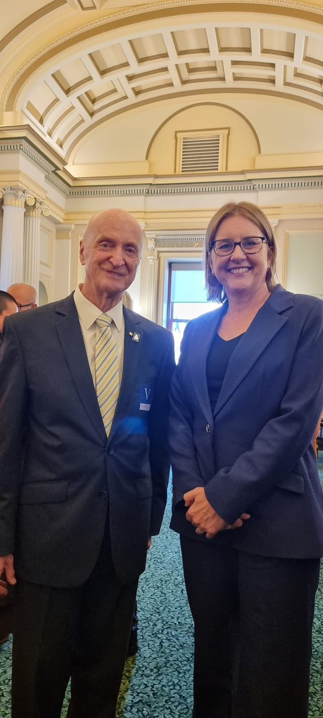 เจ้าอาวาสวัดพระธรรมกายเมลเบิร์น ร่วมประชุมระหว่างรัฐบาลรัฐวิกตอเรียและผู้นำชุมชนชาวพุทธ