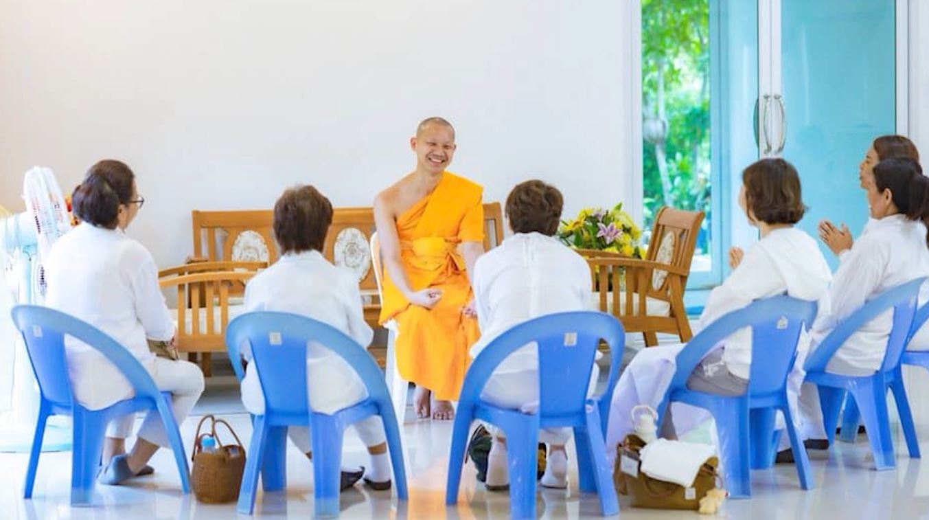 ศูนย์อบรมเยาวชนลาดหลุมแก้ว จัดคอร์สปฏิบัติธรรม สมาธิเติมสุข