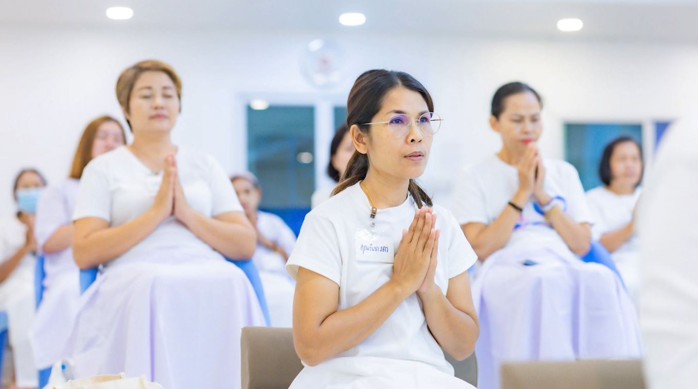 ศูนย์อบรมเยาวชนลาดหลุมแก้ว จัดคอร์สปฏิบัติธรรม สมาธิเติมสุข