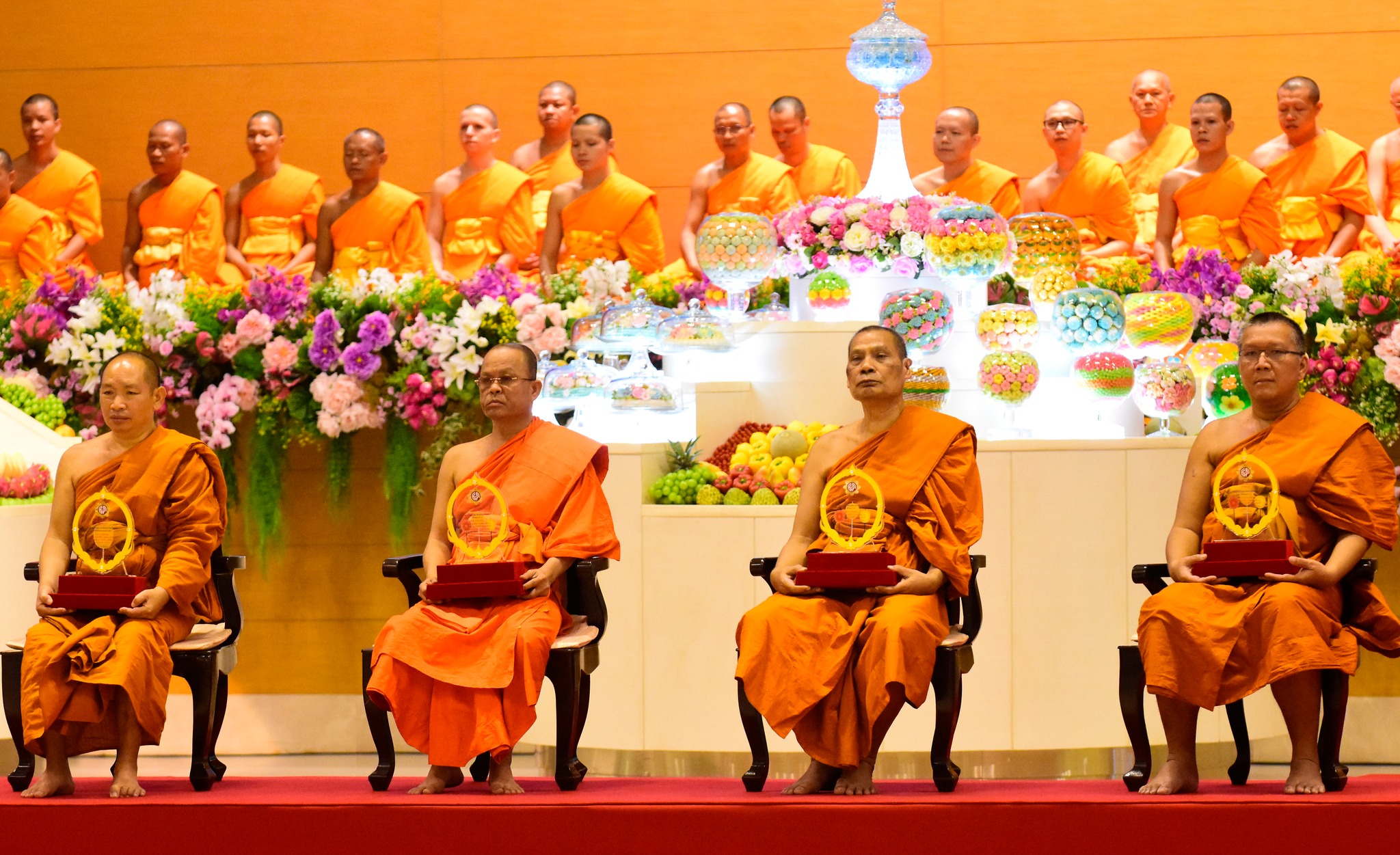 วัดพระธรรมกายจัดมุทิตาเปรียญธรรม 9 ประโยค ปีที่ 37