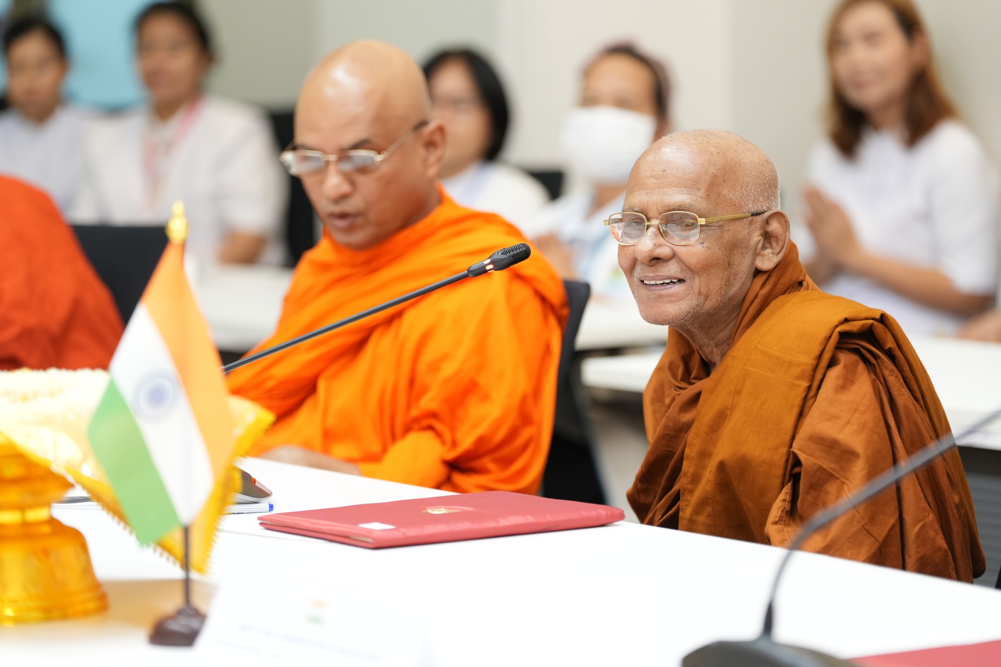 วัดพระธรรมกาย-องค์กรพุทธโลก เซ็น MOU 3 ประเทศ สวดธรรมจักร สร้างเครือข่ายสันติภาพโลก