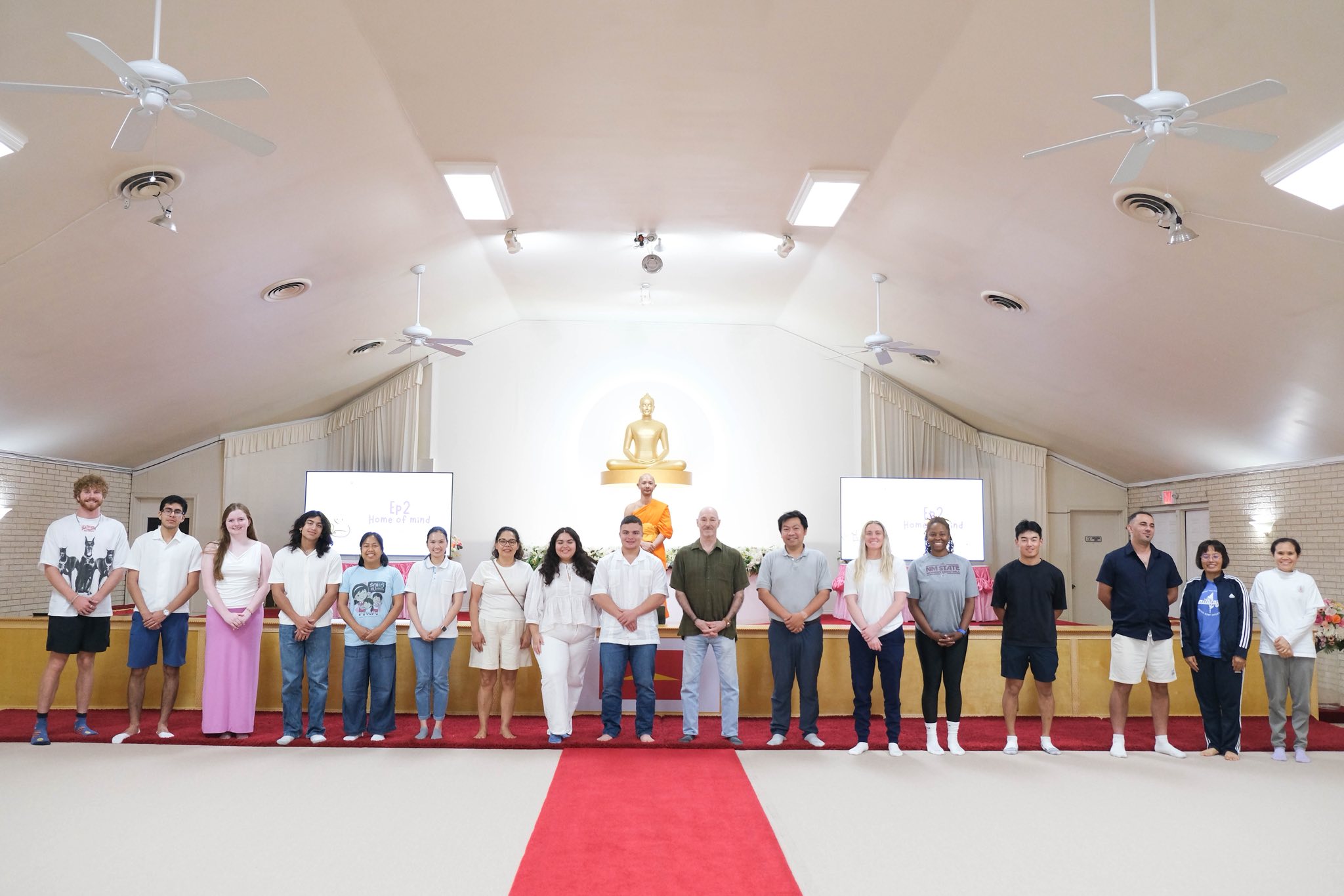 วัดพระธรรมกายเท็กซัส จัดคลาสสมาธิแก่ชาวท้องถิ่น