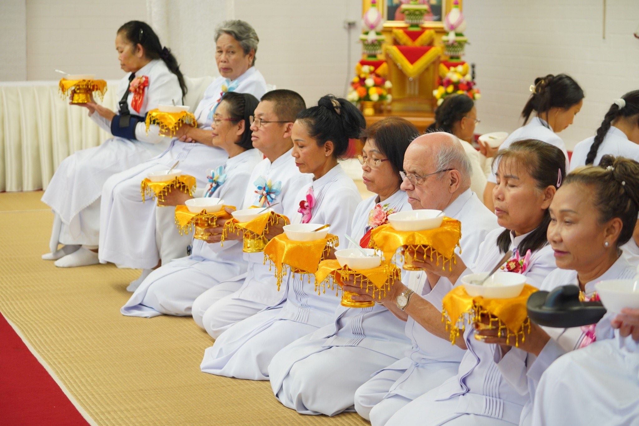 วัดพุทธนอร์ดไรน์-เวสท์ฟาเรน จัดงานบุญบูชาข้าวพระ