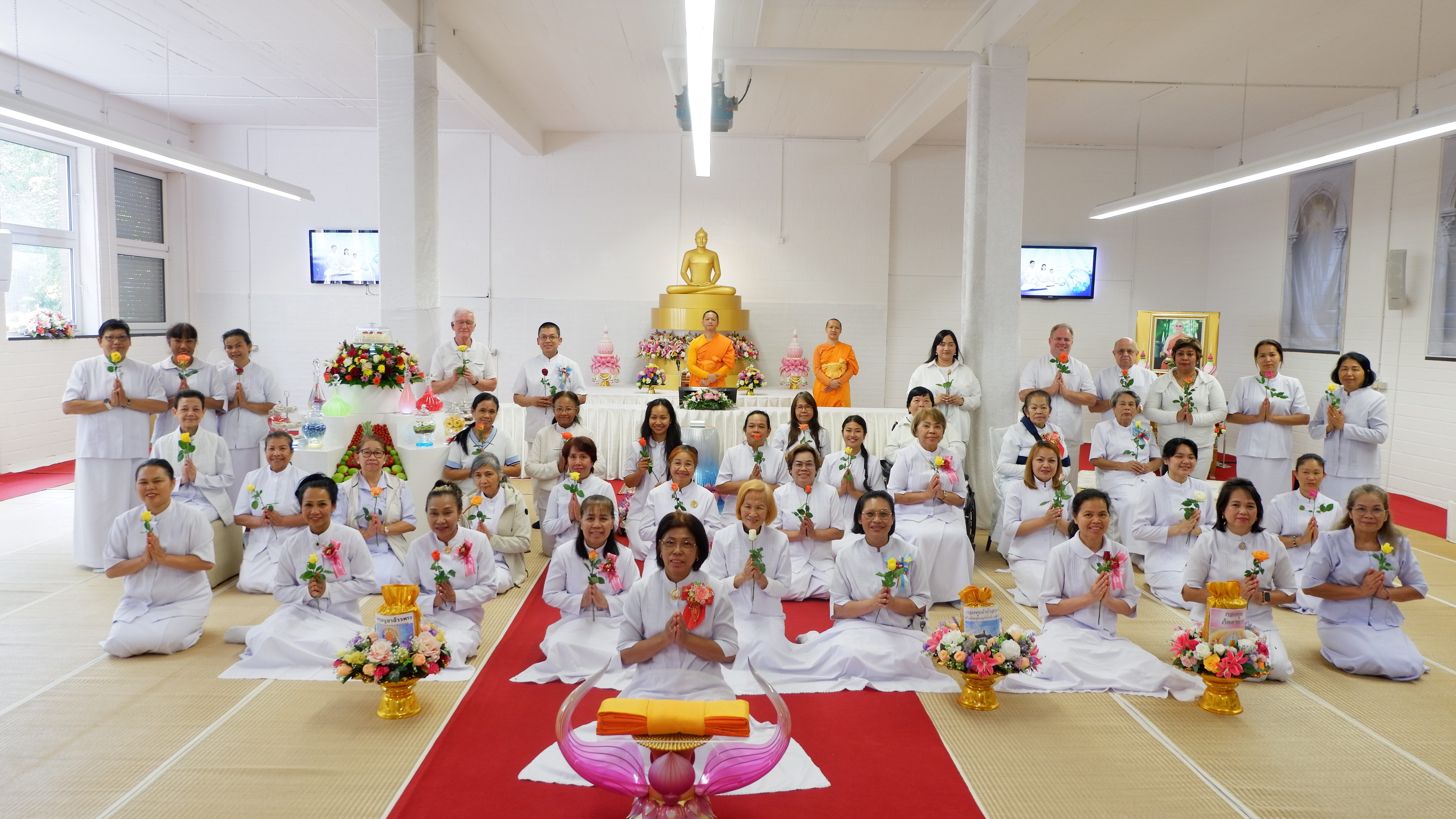 วัดพุทธนอร์ดไรน์-เวสท์ฟาเรน จัดงานบุญบูชาข้าวพระ