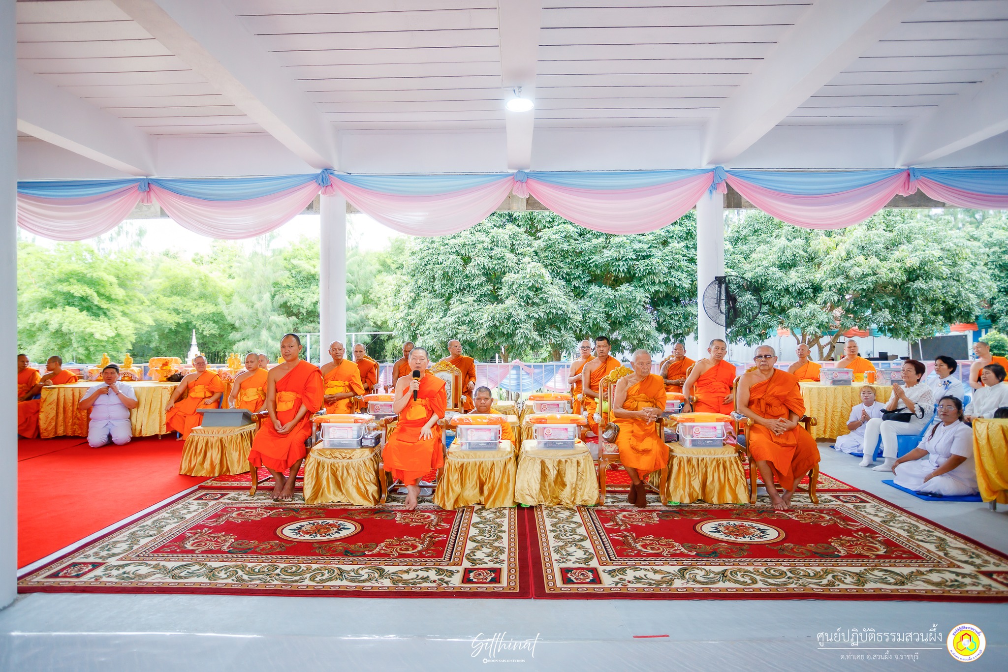 ศูนย์ปฏิบัติธรรมสวนผึ้ง จัดถวายสังฆทานแด่คณะสงฆ์ 81 วัด