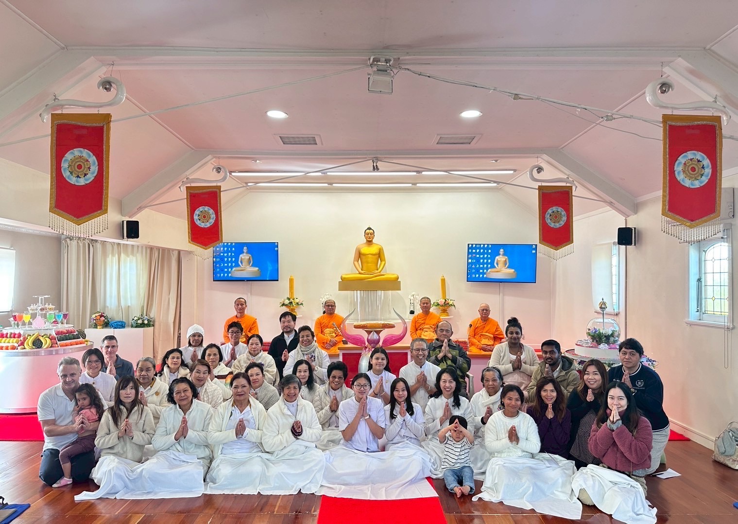 วัดพระธรรมกายโอ๊คแลนด์ จัดงานบุญบูชาข้าวพระ